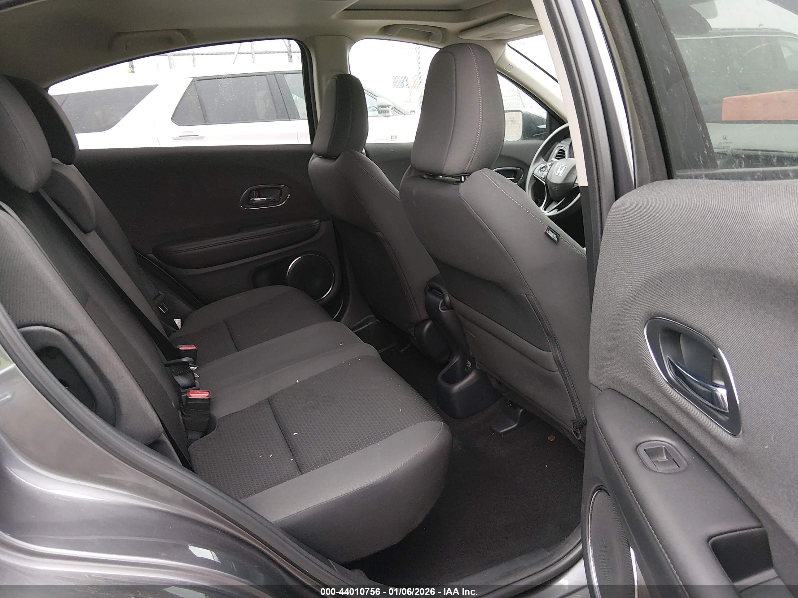 HONDA HR-V image 8