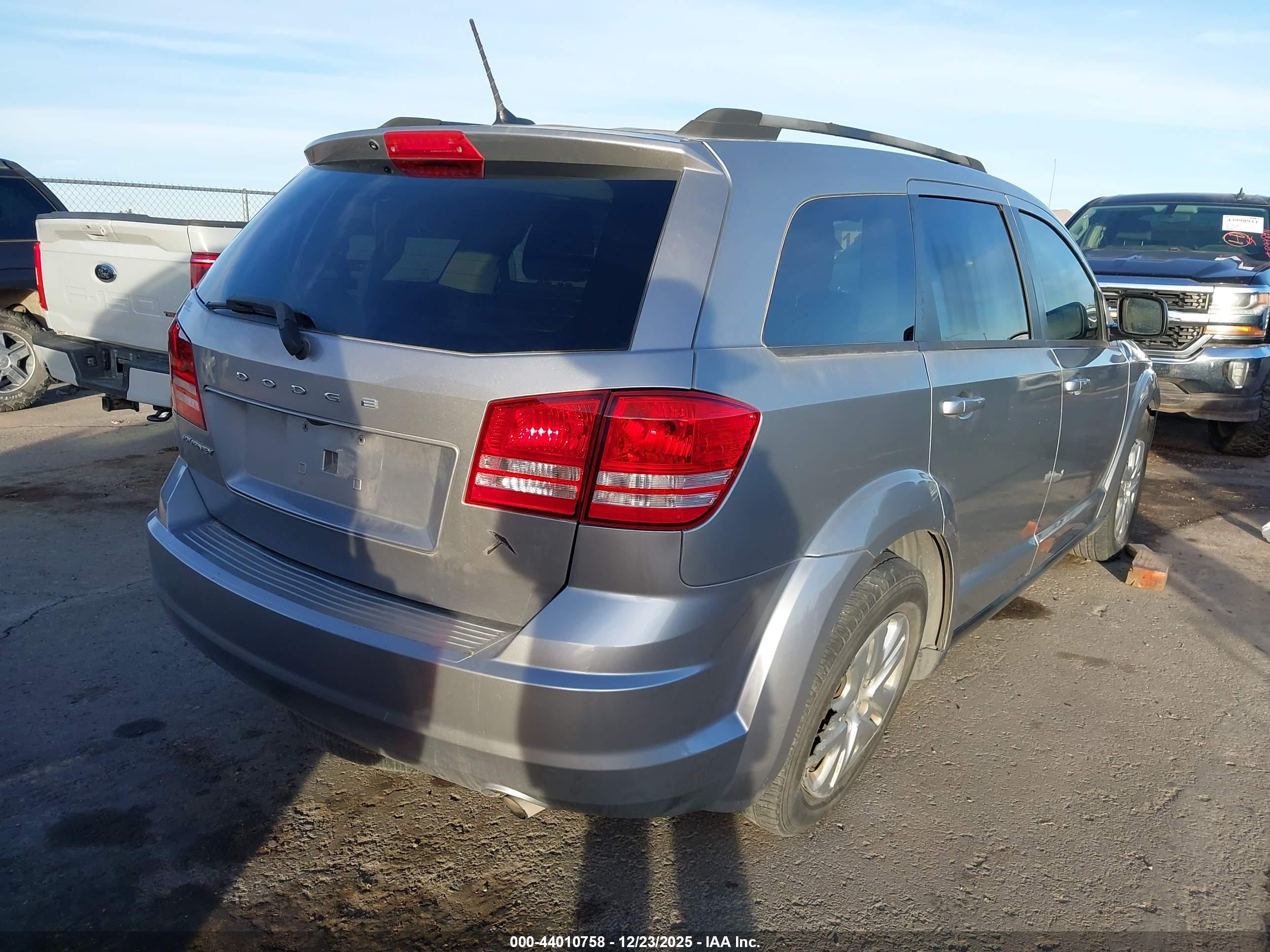 DODGE JOURNEY image 4