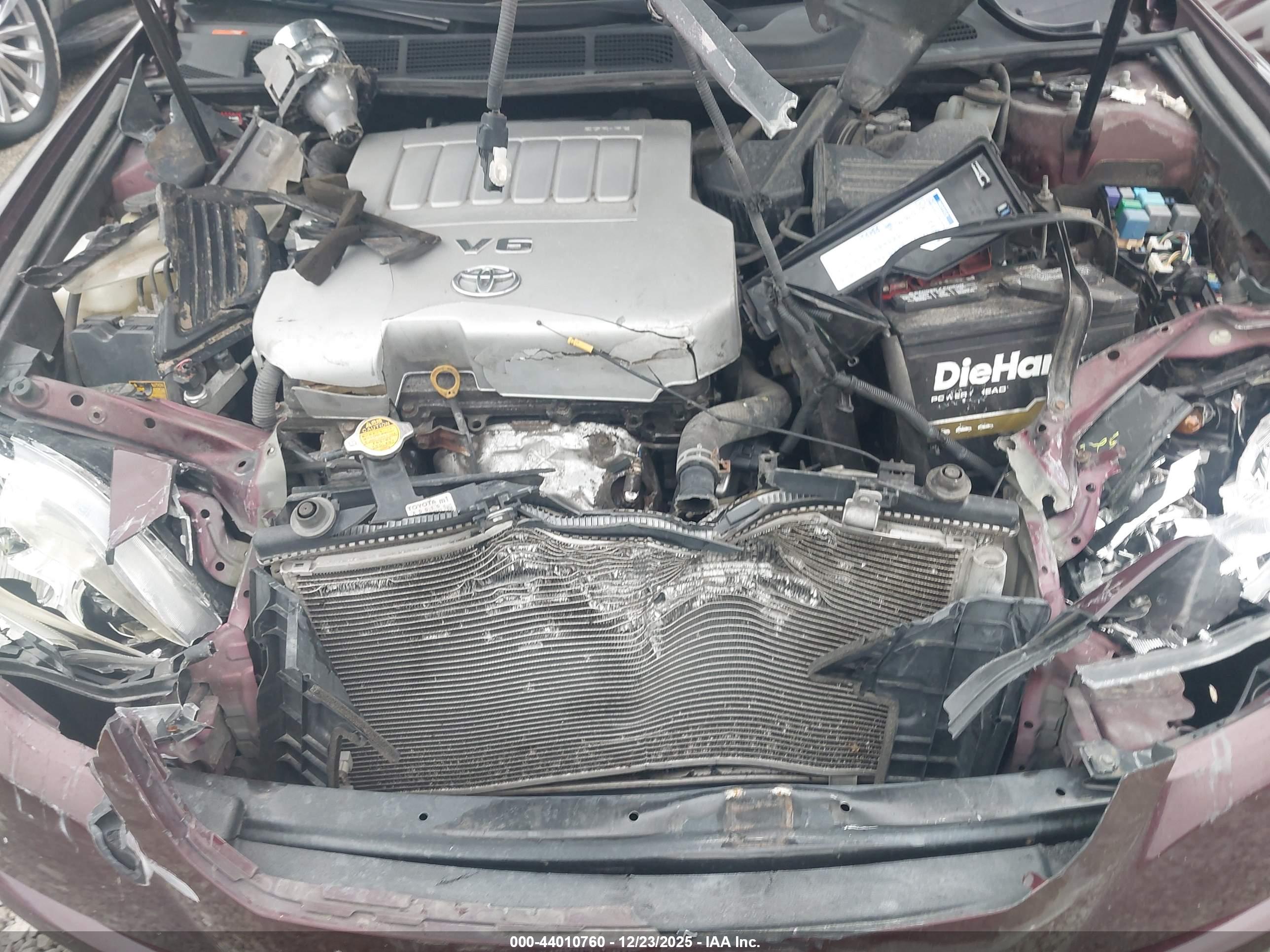 TOYOTA AVALON image 10