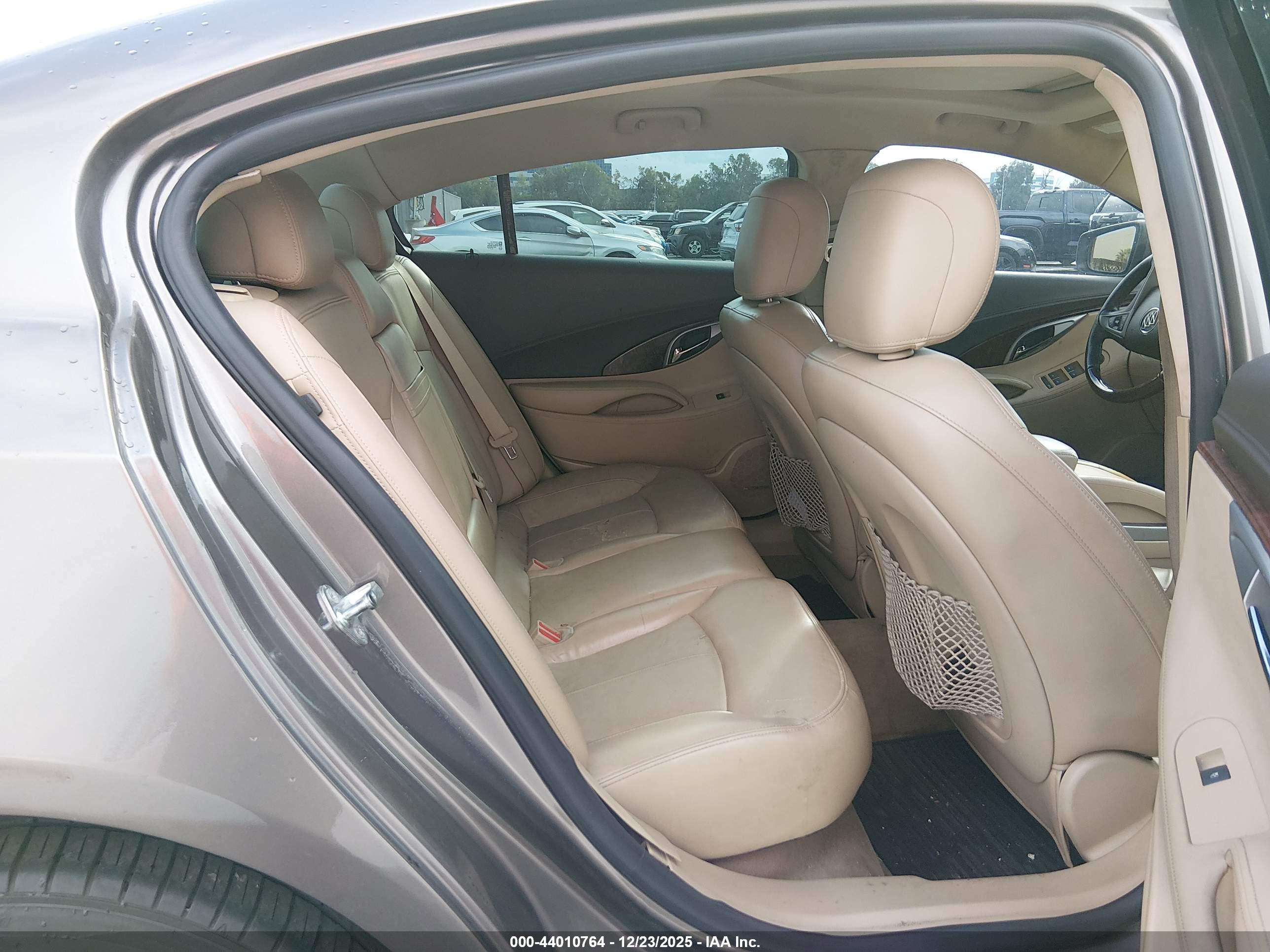 BUICK LACROSSE image 8