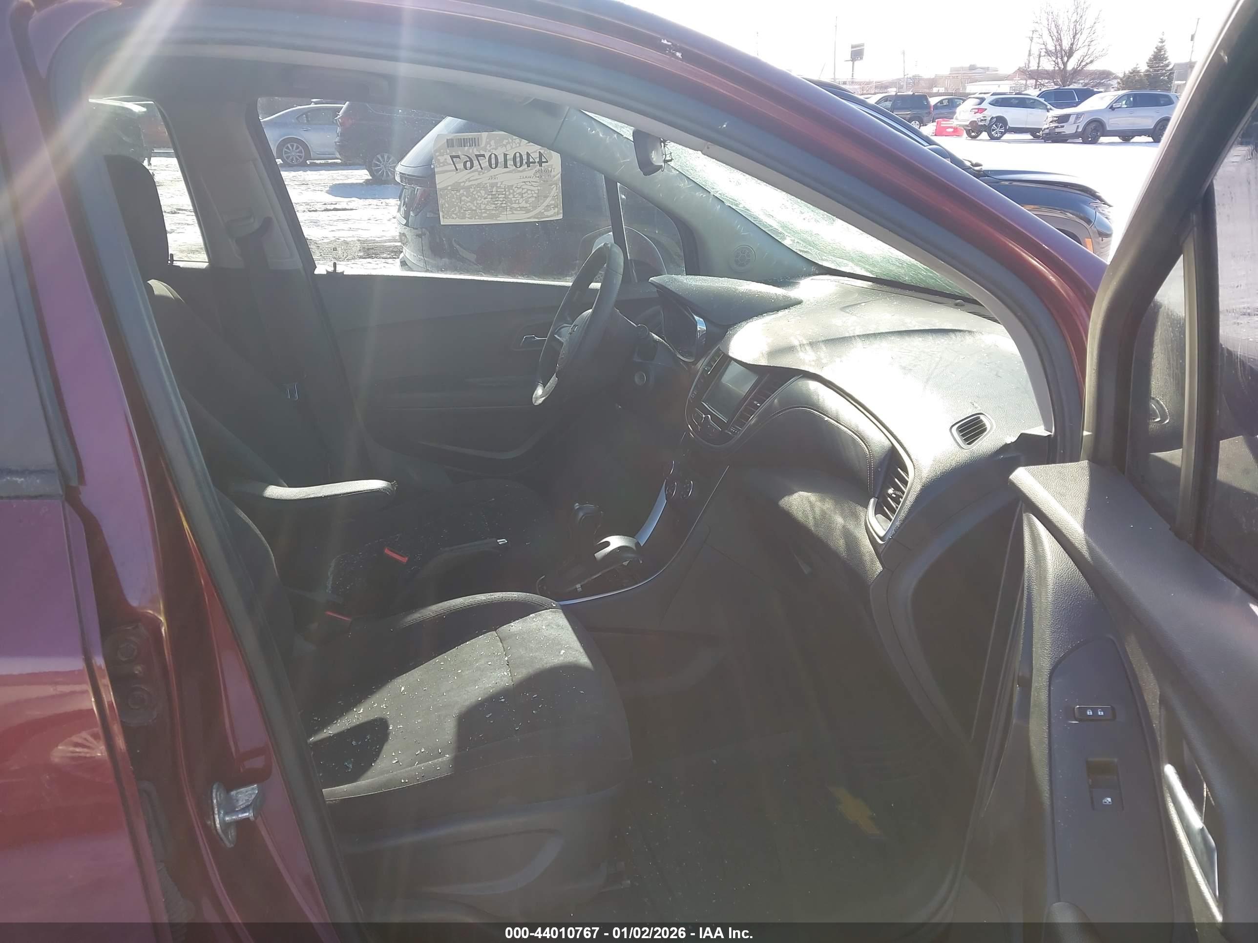 CHEVROLET TRAX image 5