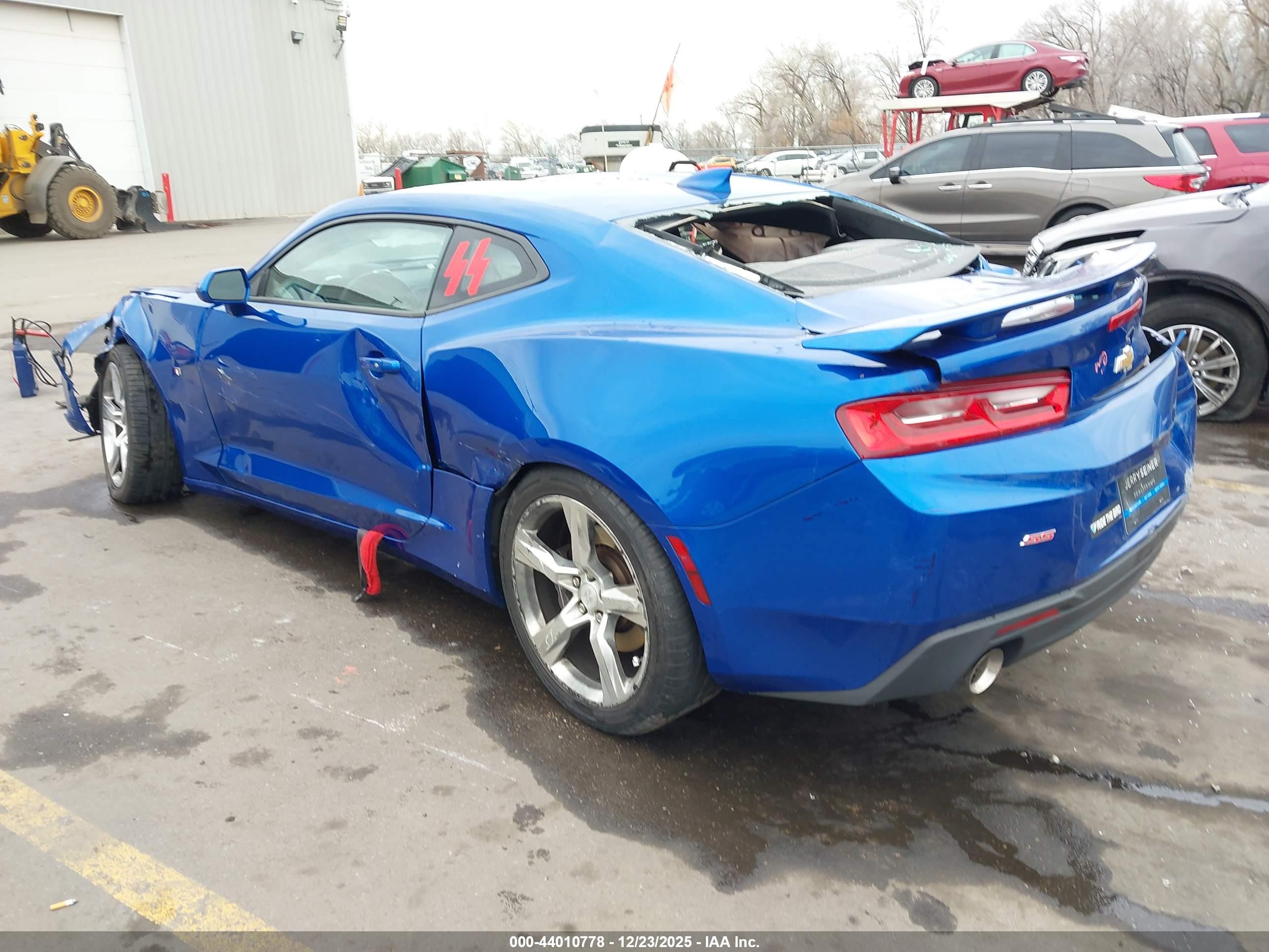 CHEVROLET CAMARO image 3