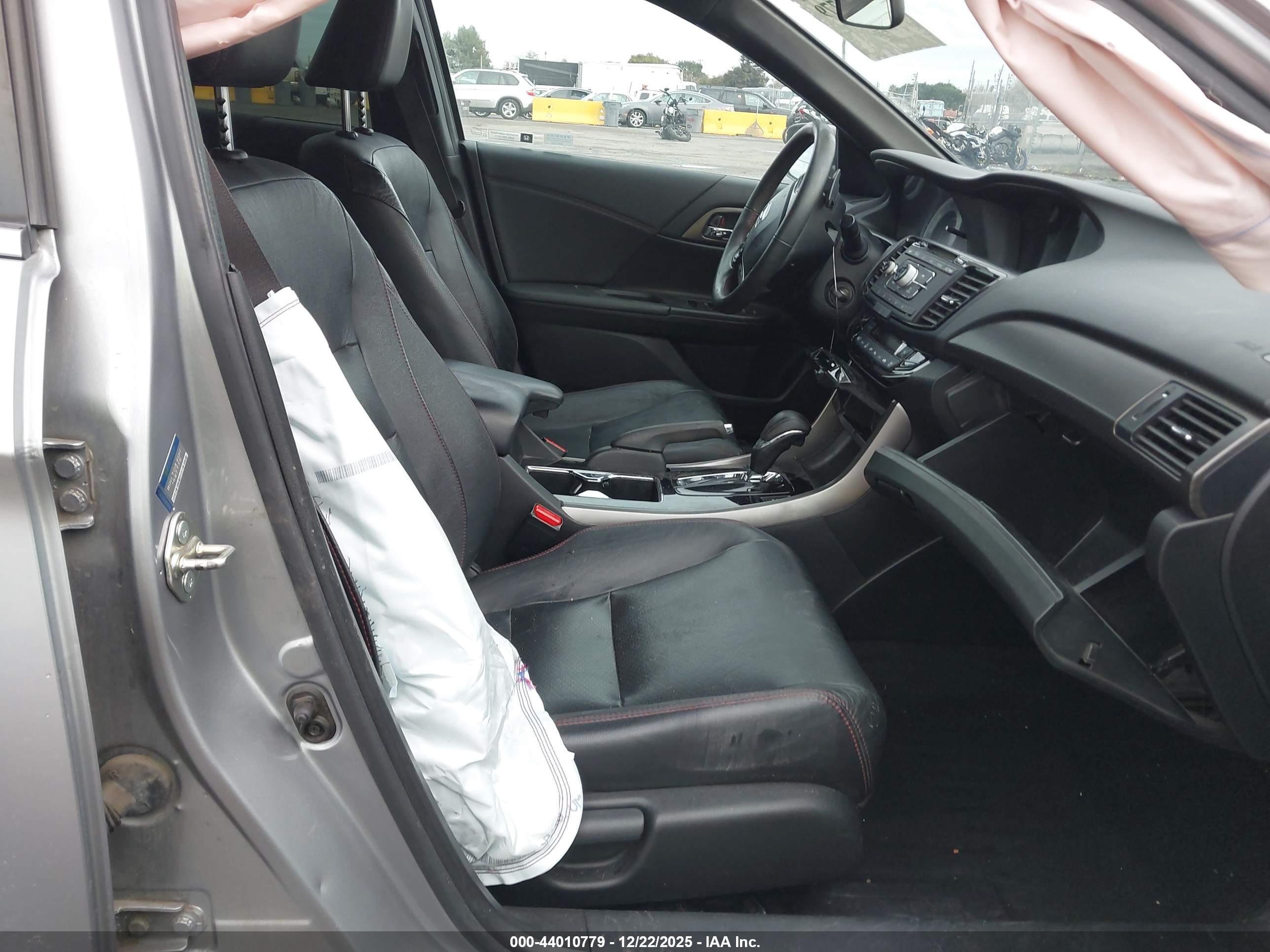 HONDA ACCORD image 5