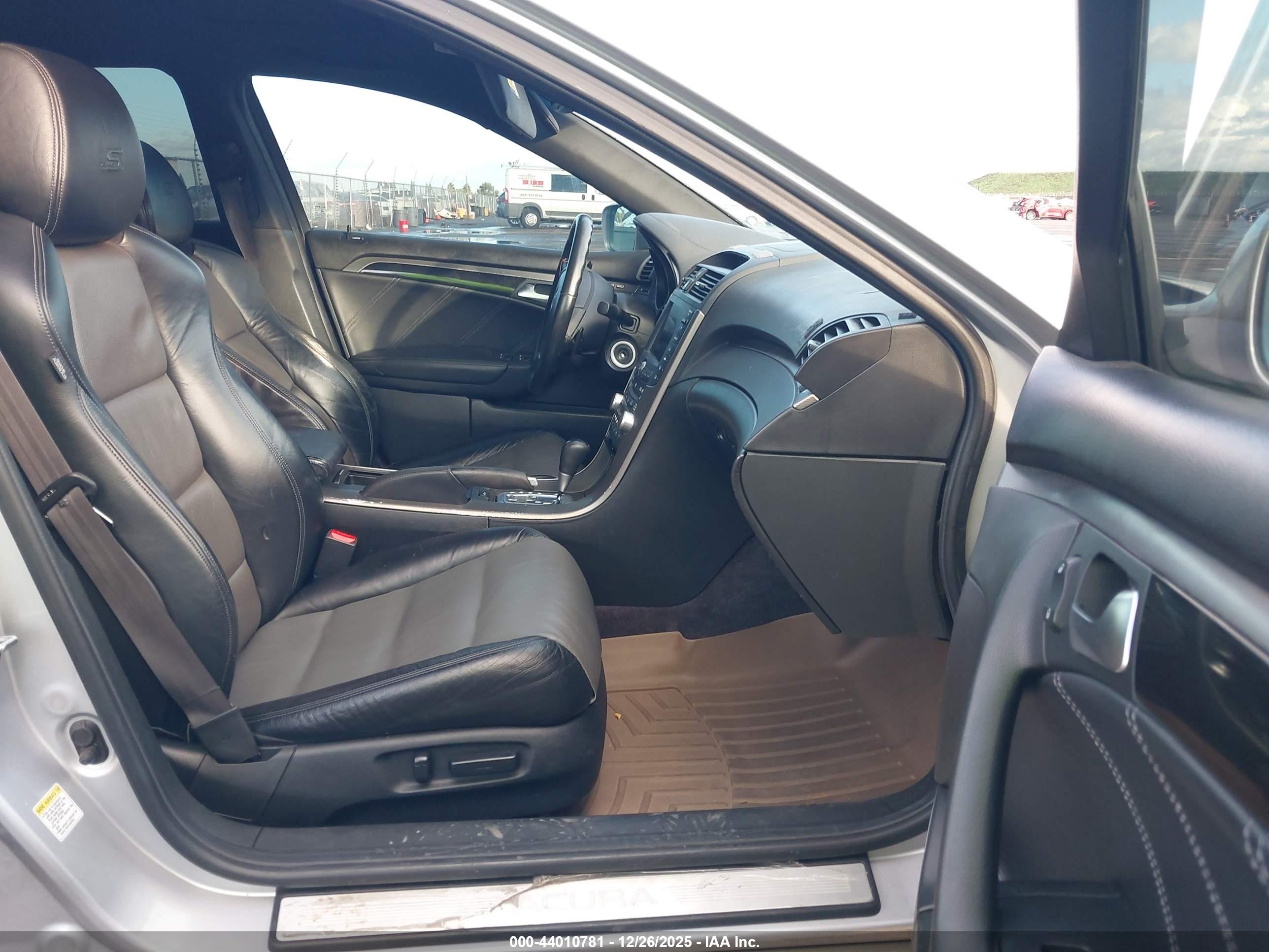 ACURA TL image 5