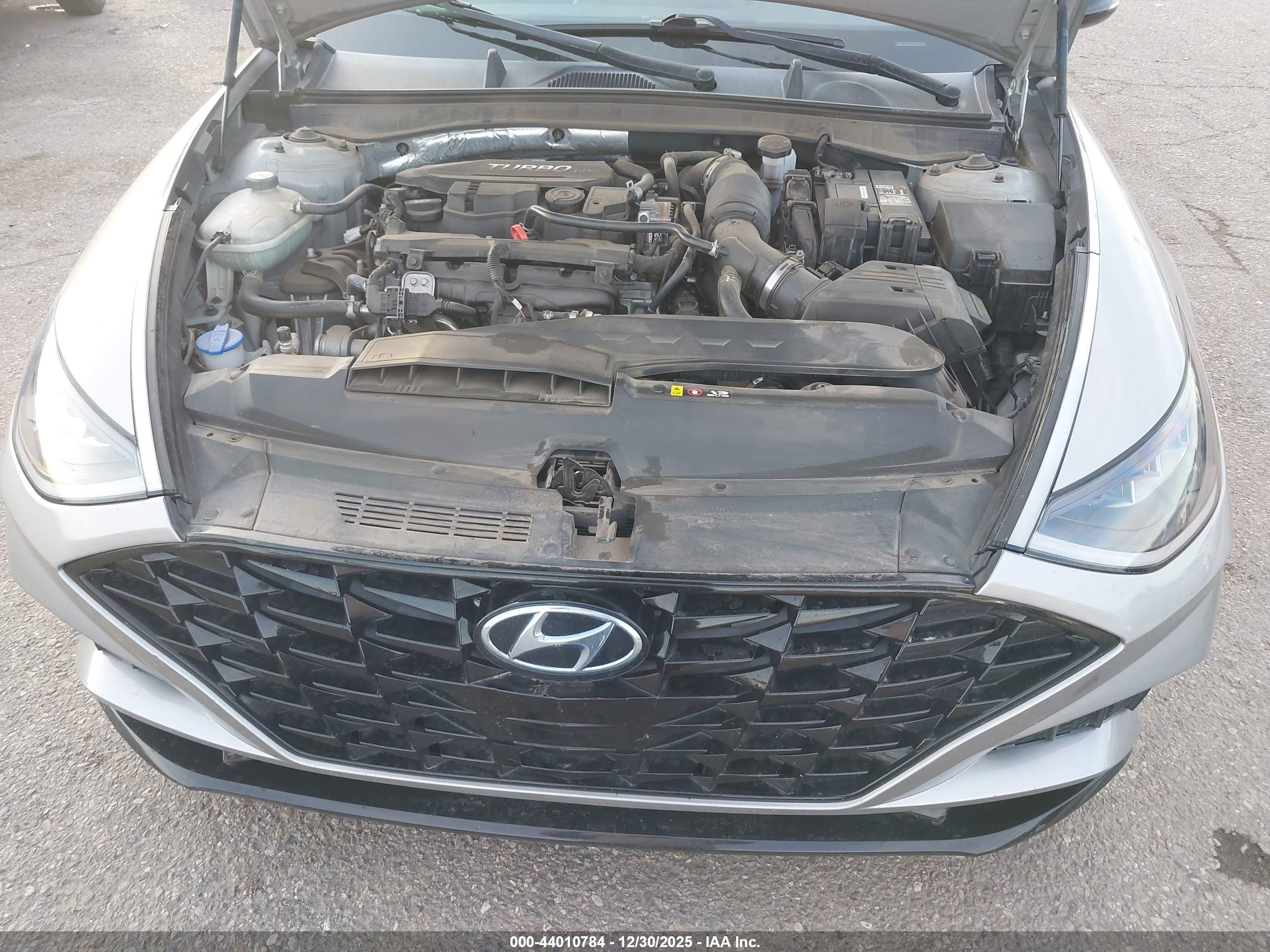 HYUNDAI SONATA image 10
