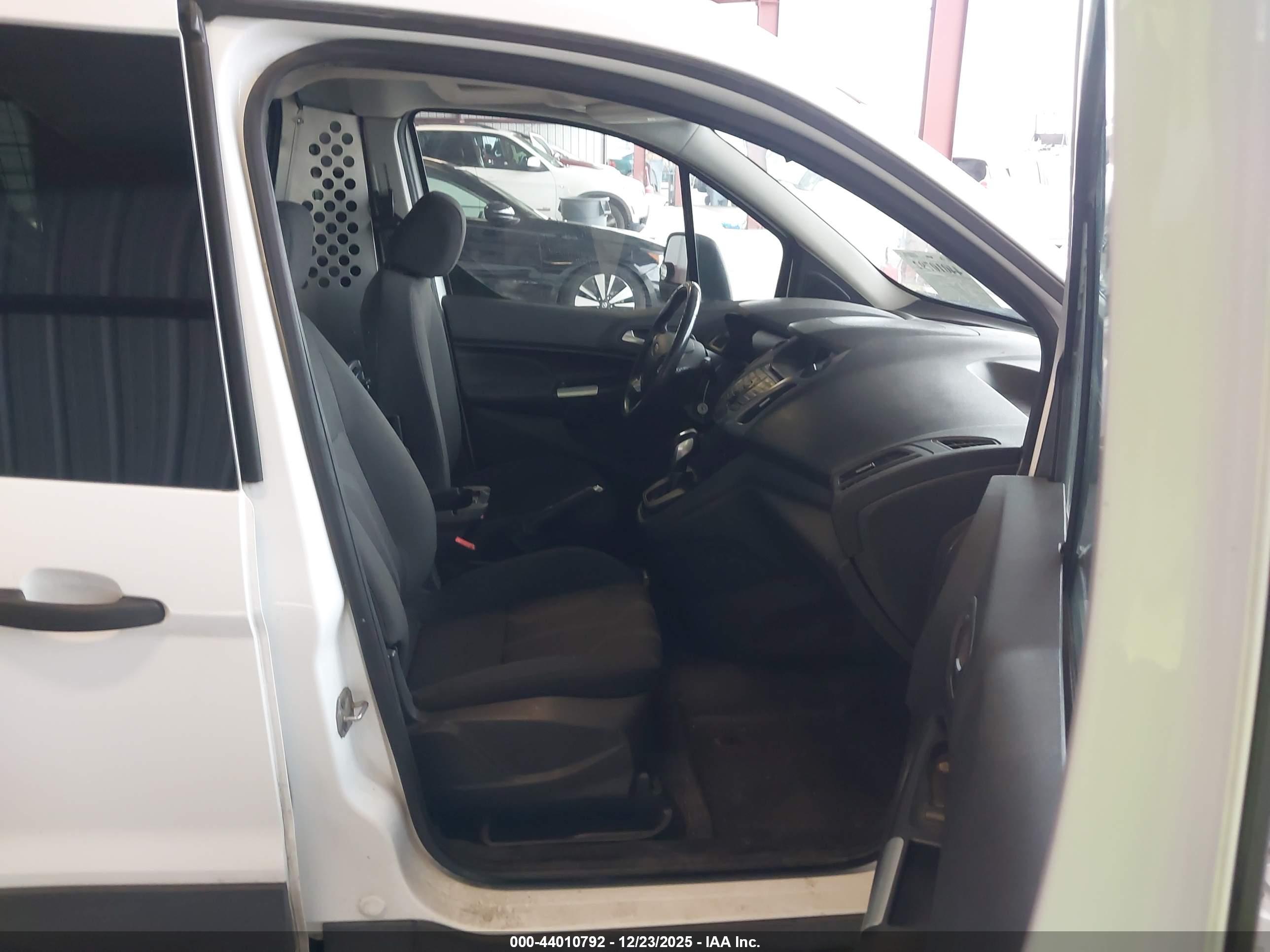 FORD TRANSIT image 5