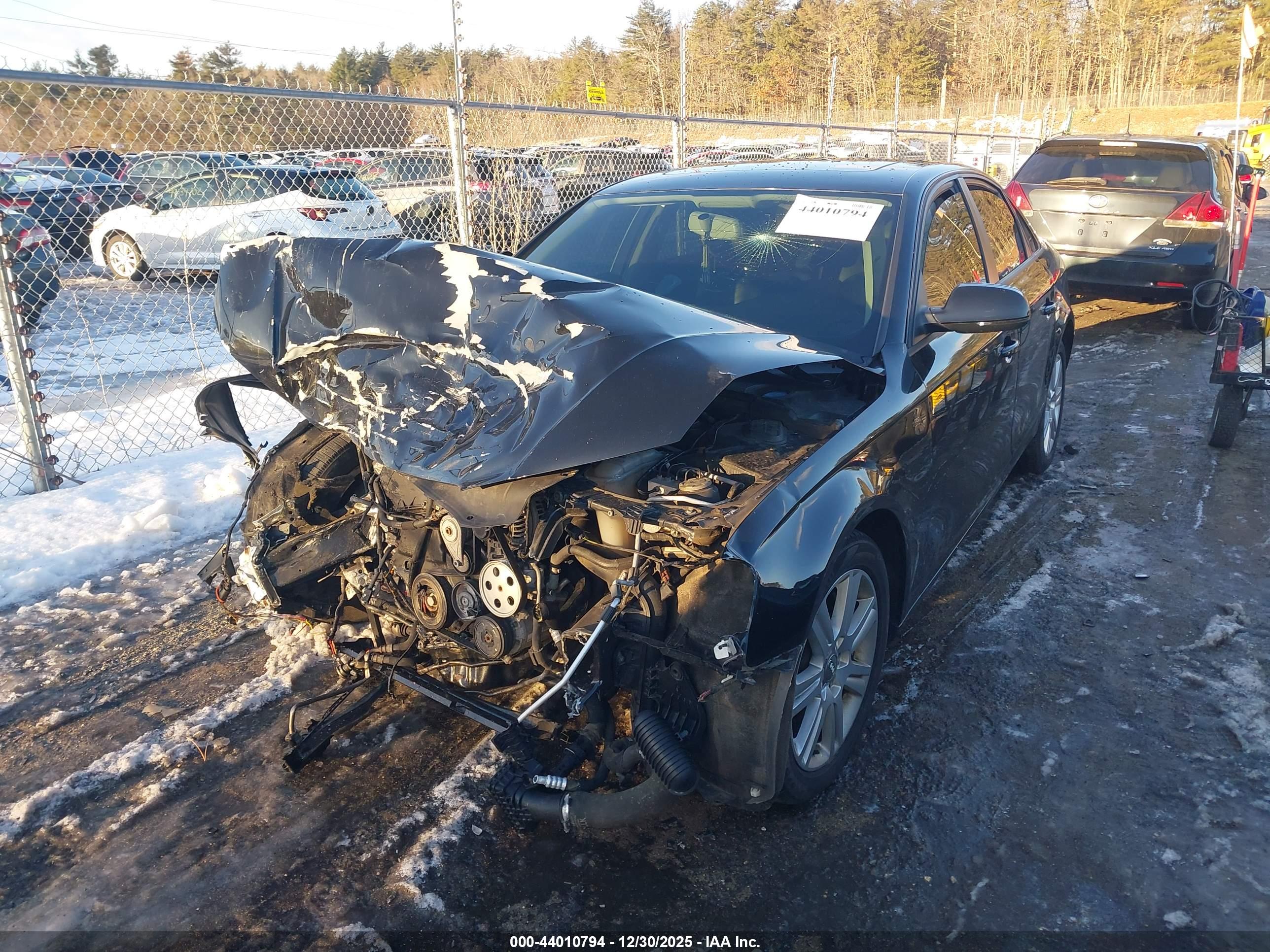 AUDI A4 image 2