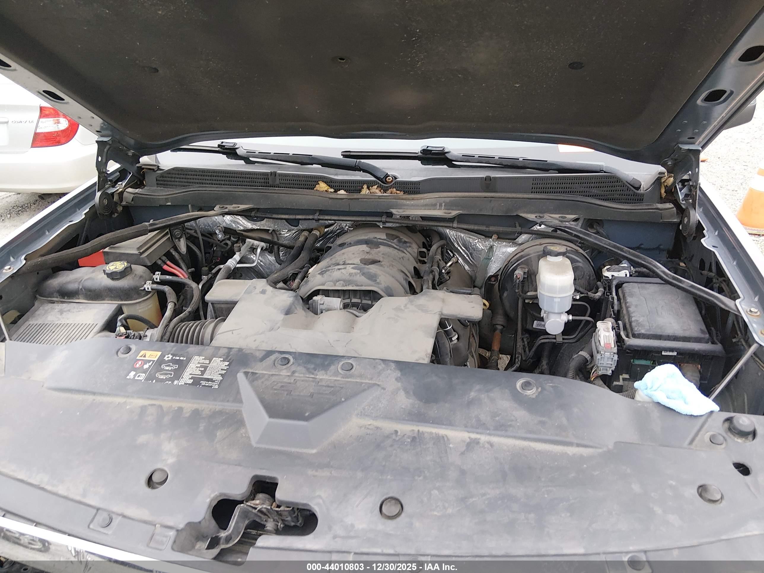 CHEVROLET SILVERADO image 10