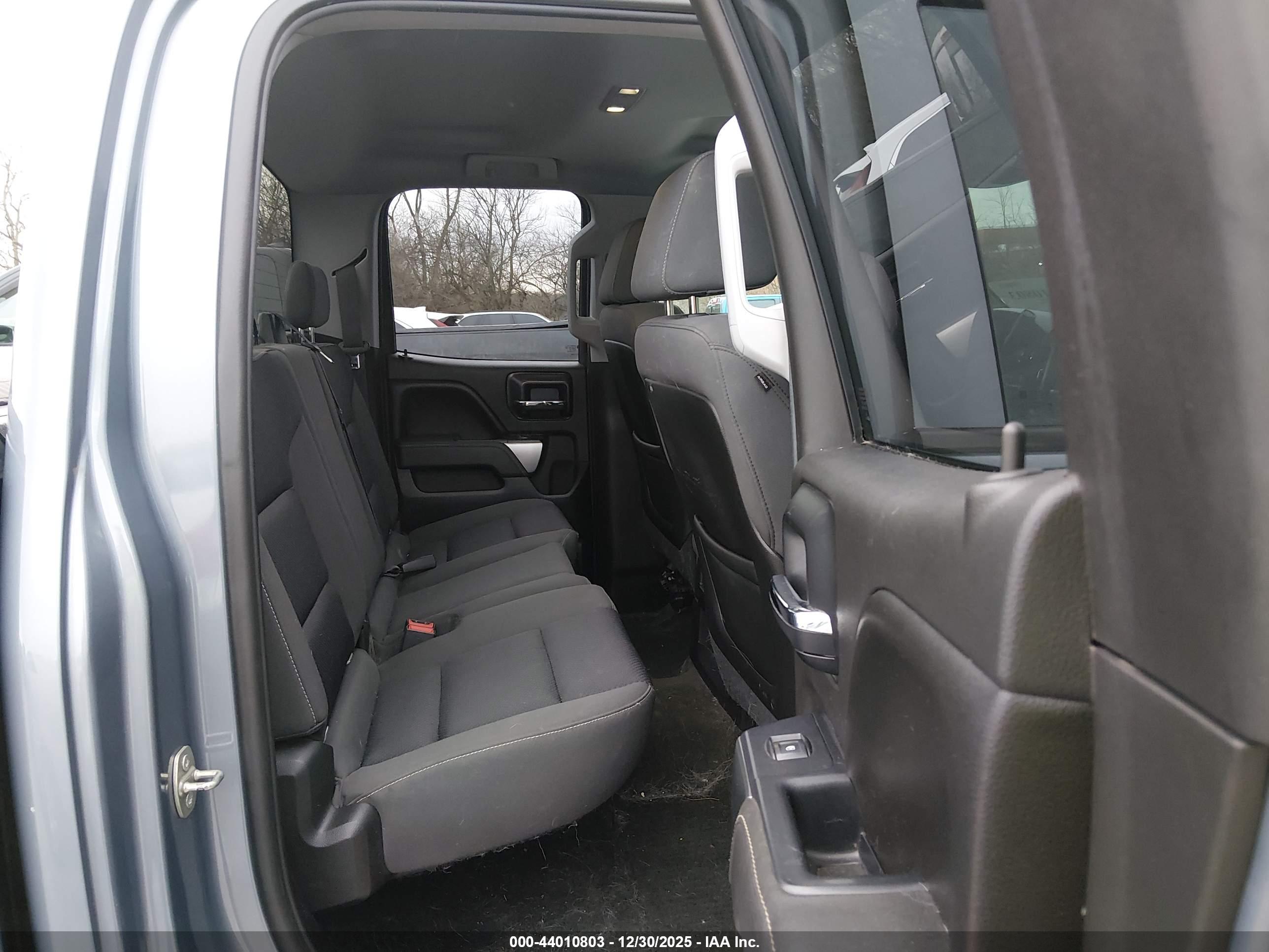 CHEVROLET SILVERADO image 8