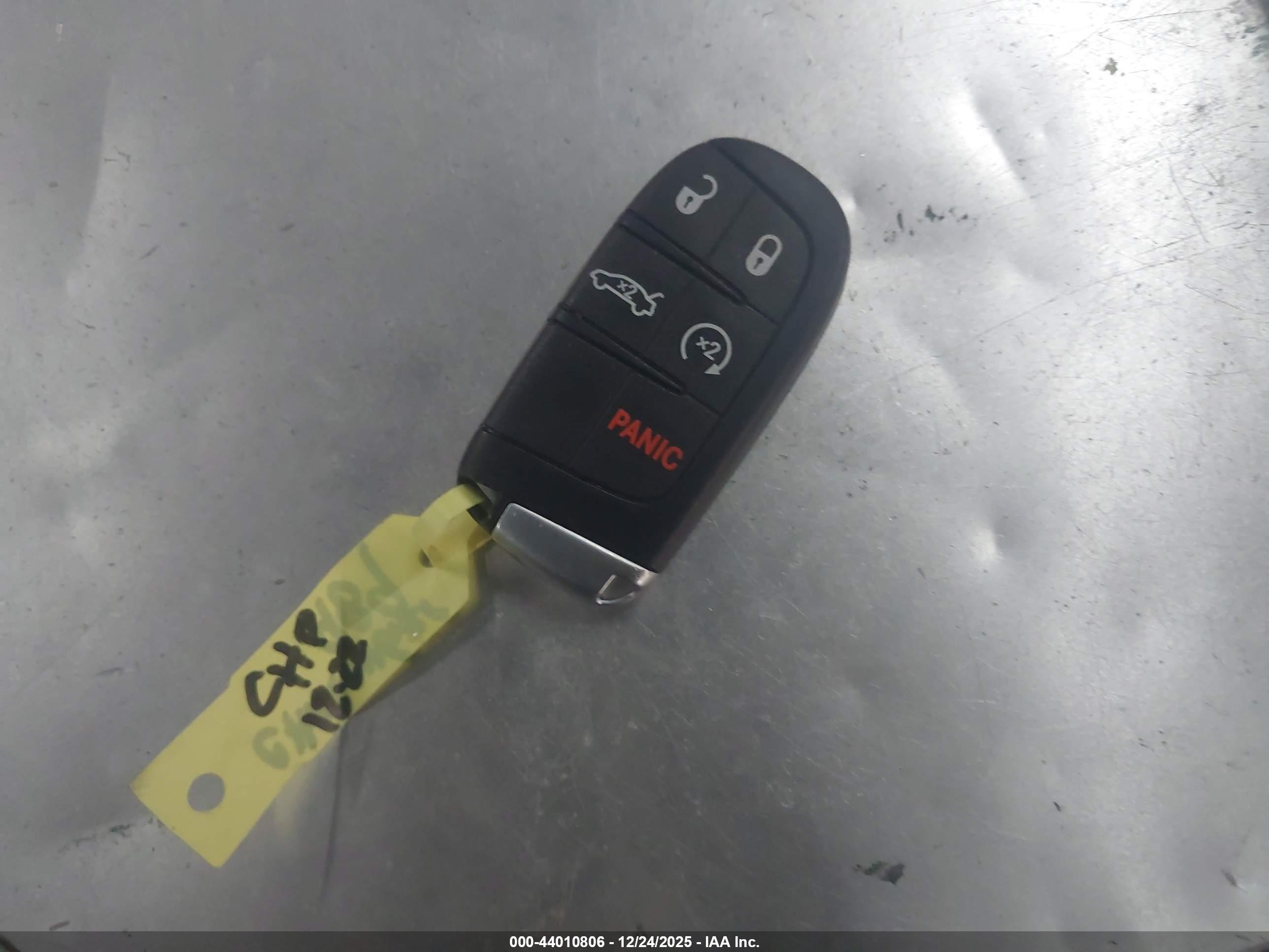 DODGE CHALLENGER image 11
