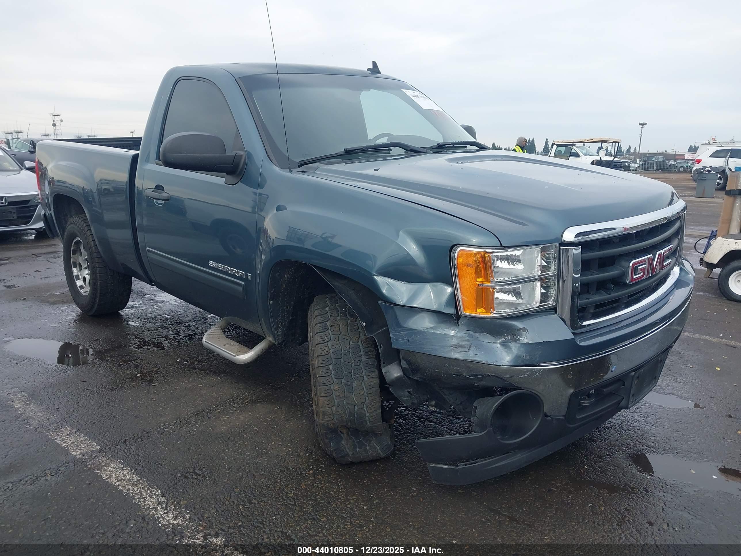 GMC SIERRA image 6