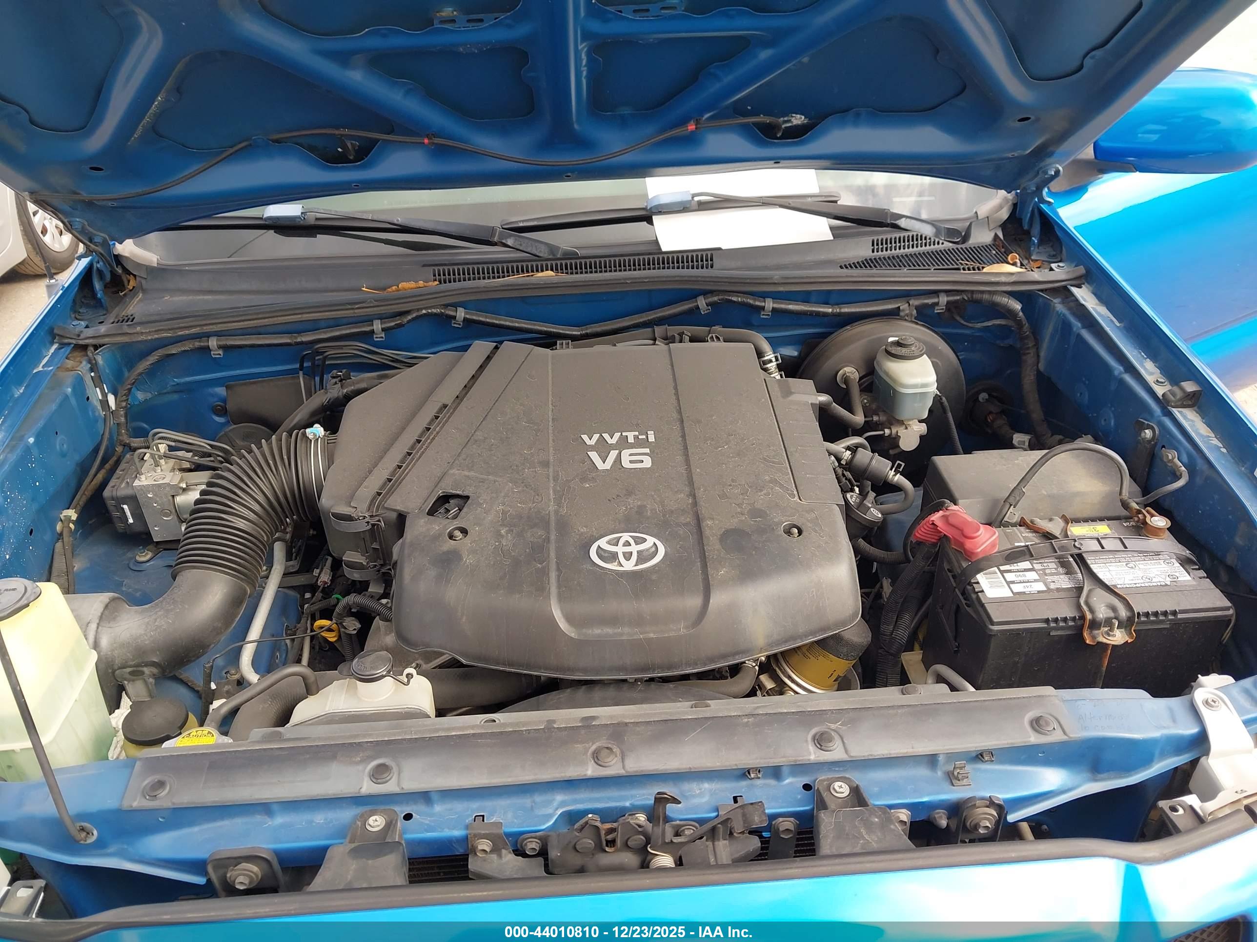 TOYOTA TACOMA image 10
