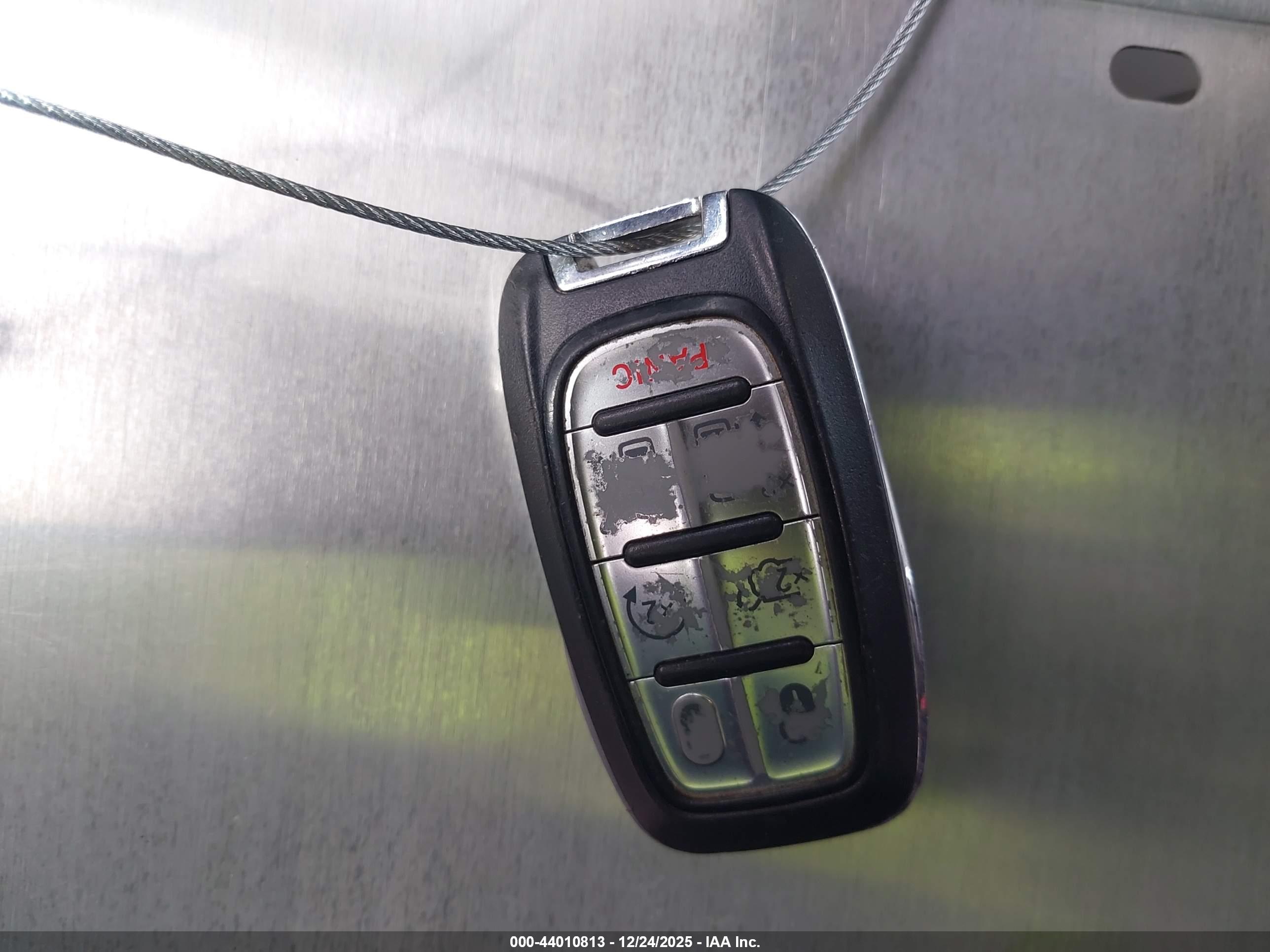 CHRYSLER PACIFICA image 11