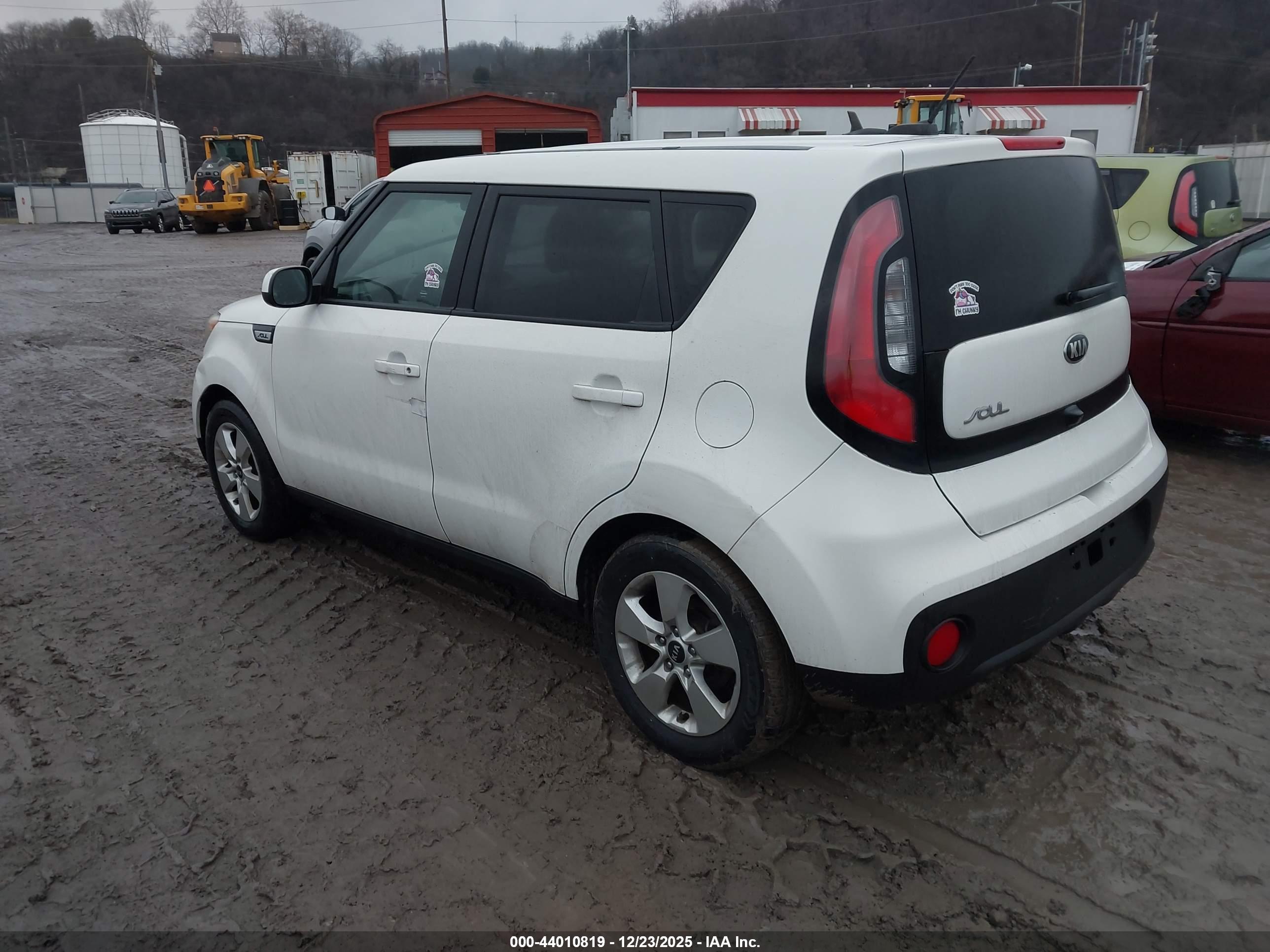 KIA SOUL image 3