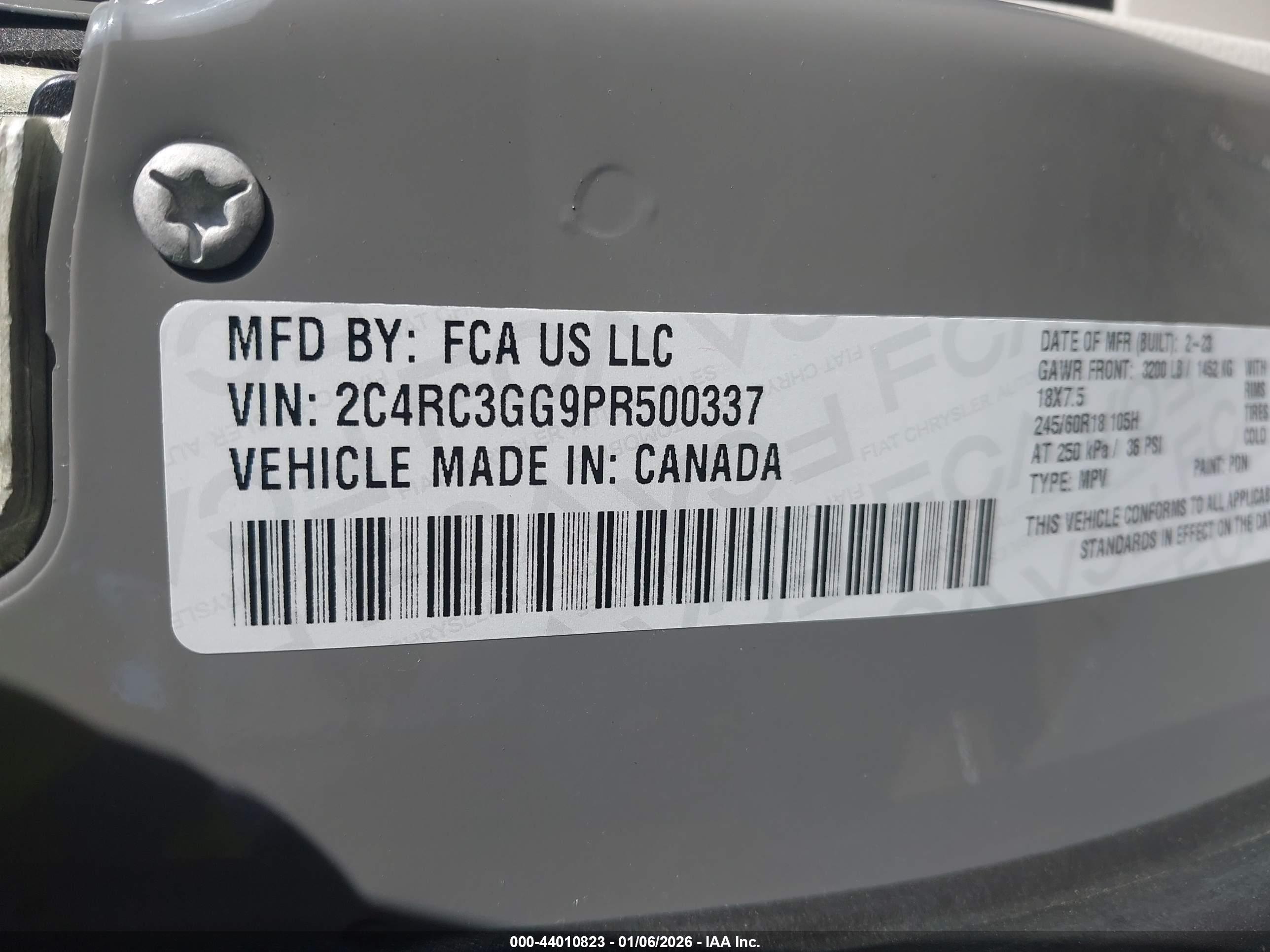 CHRYSLER PACIFICA image 9