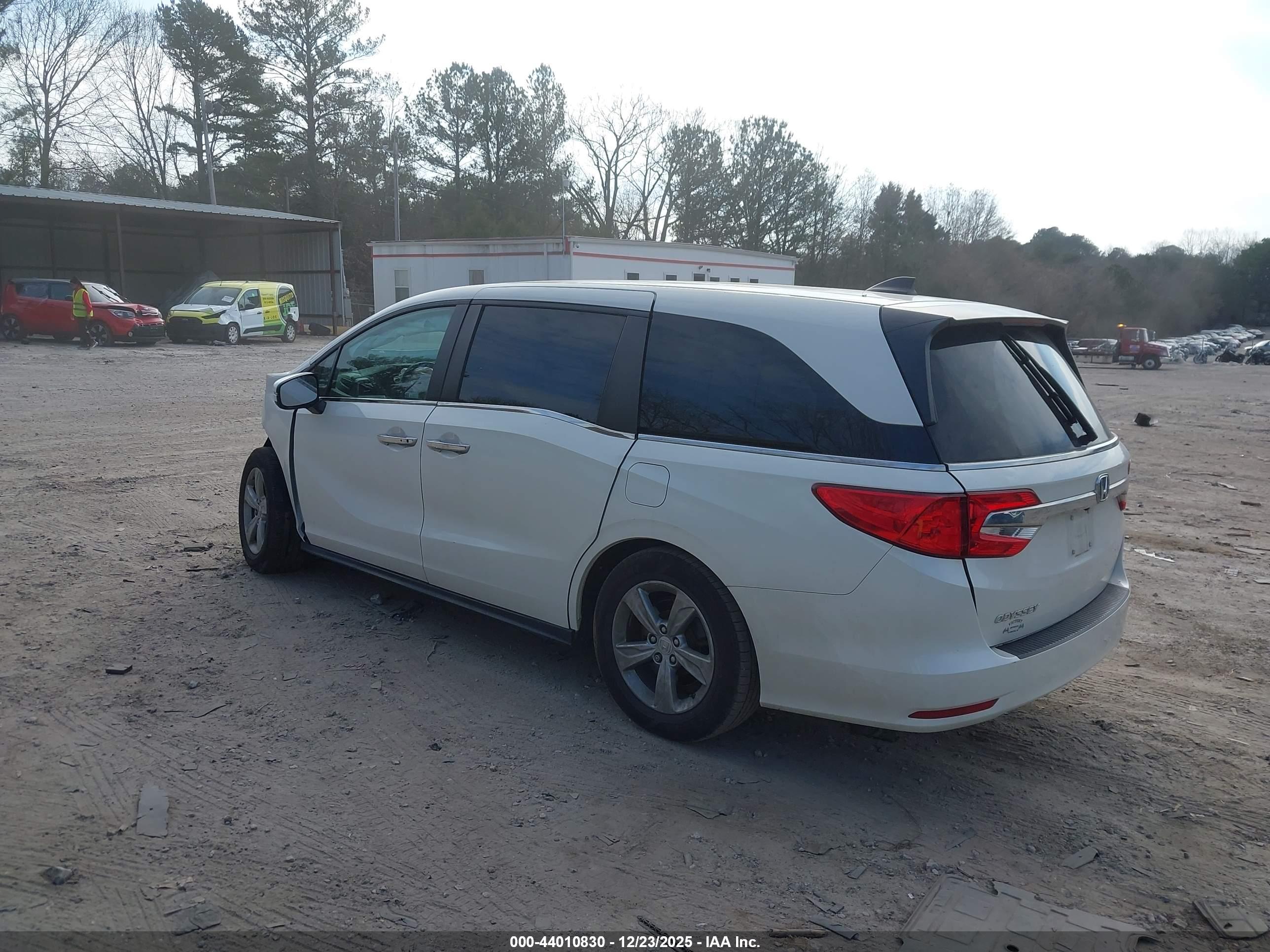 HONDA ODYSSEY image 3