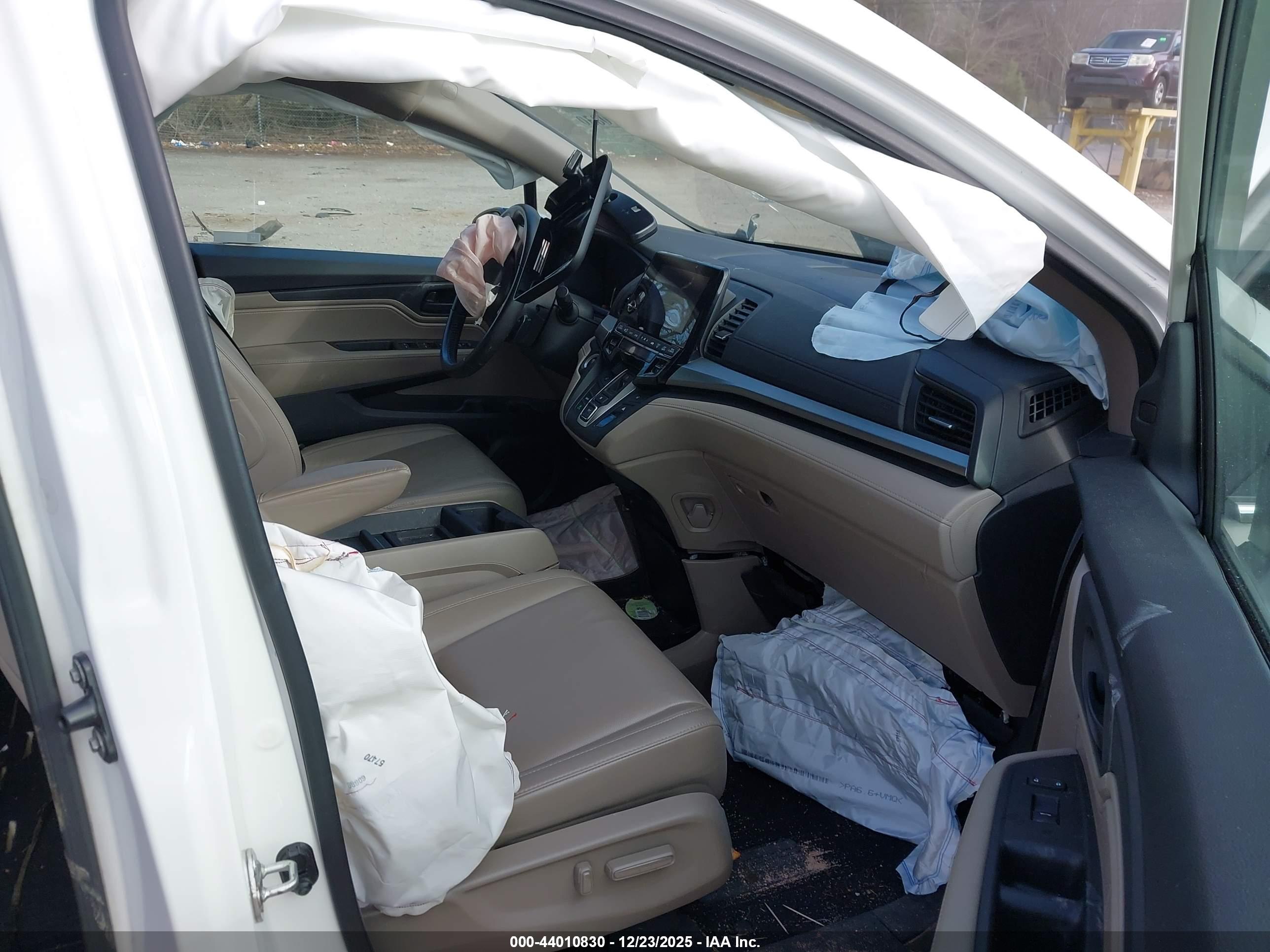 HONDA ODYSSEY image 5