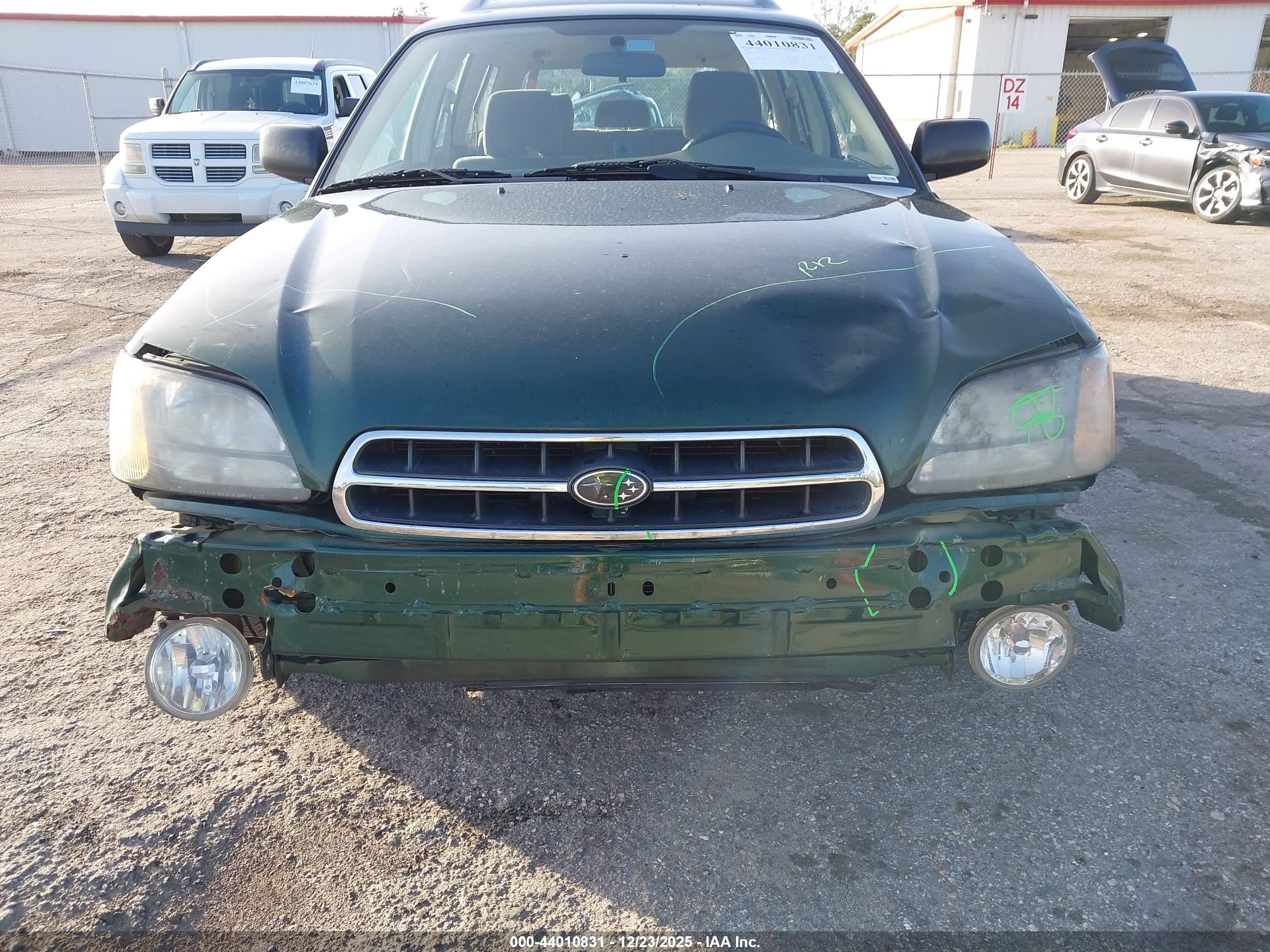 SUBARU OUTBACK image 6
