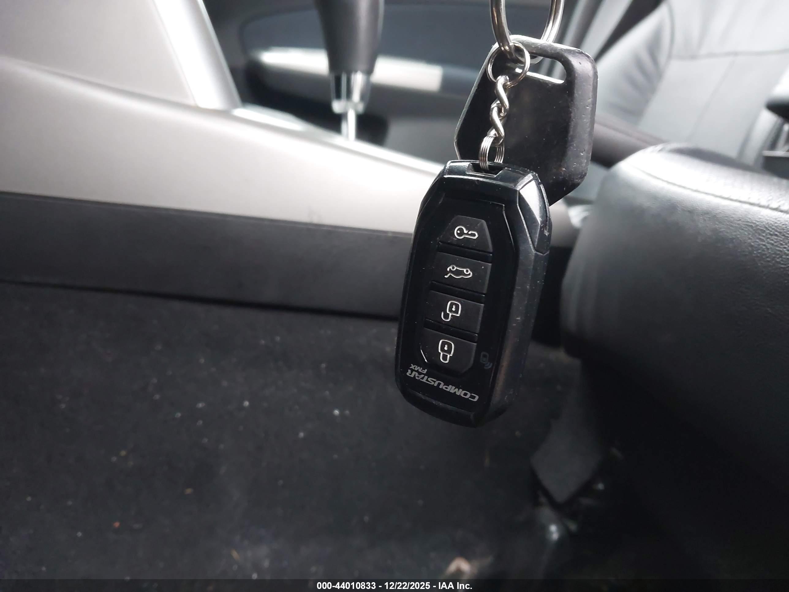 SUBARU FORESTER image 11