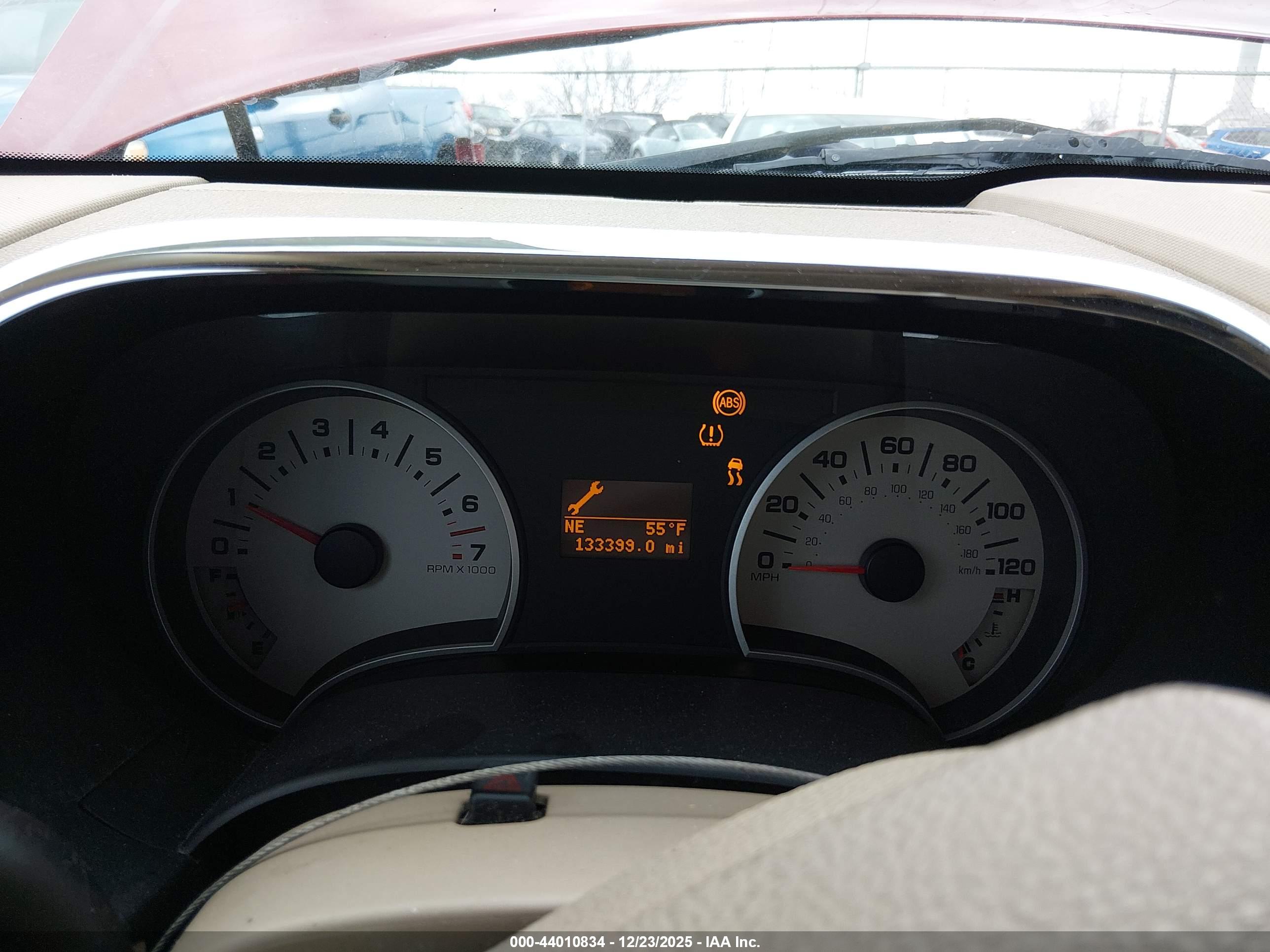 FORD EXPLORER image 7
