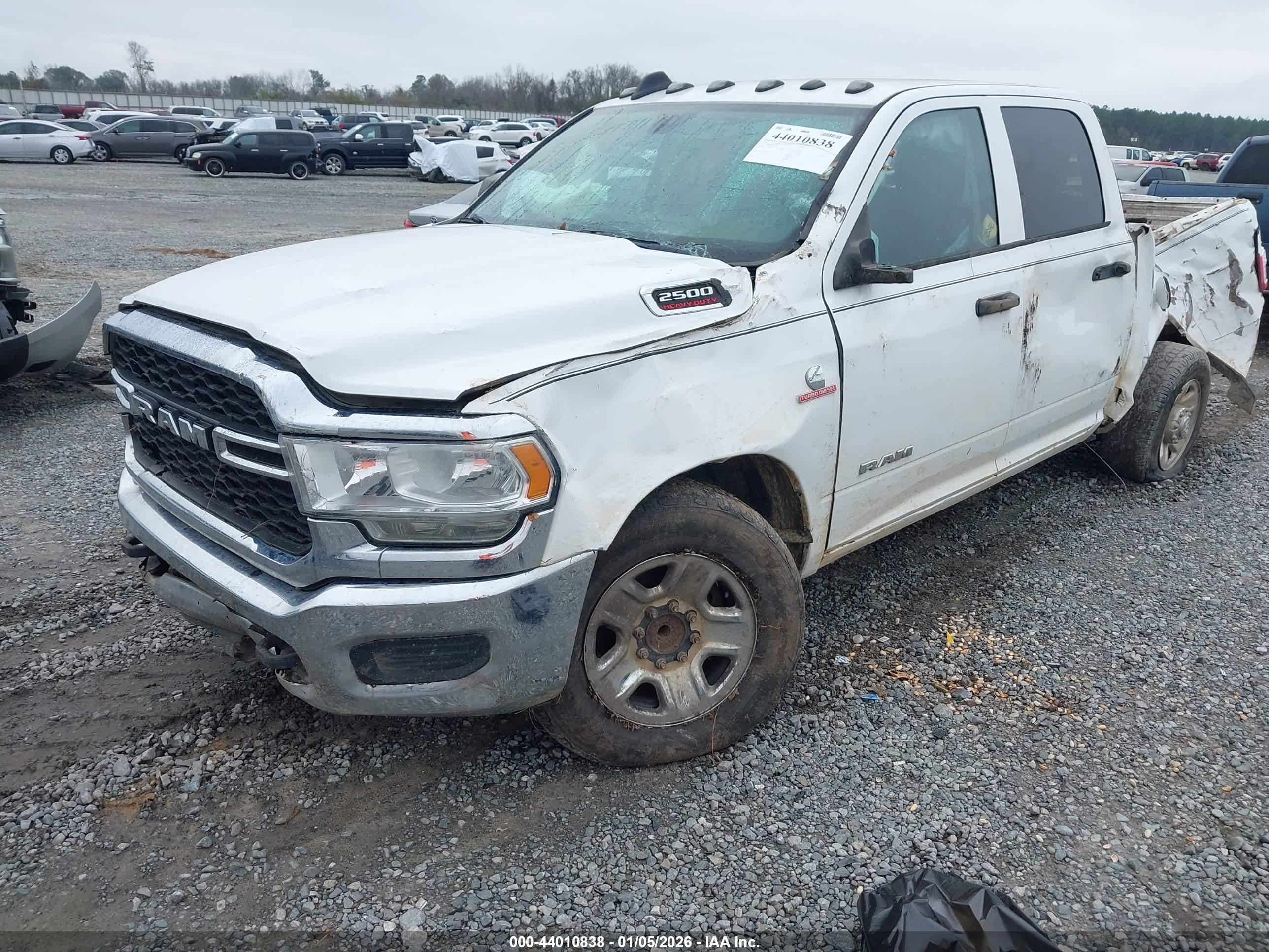 RAM 2500 image 2