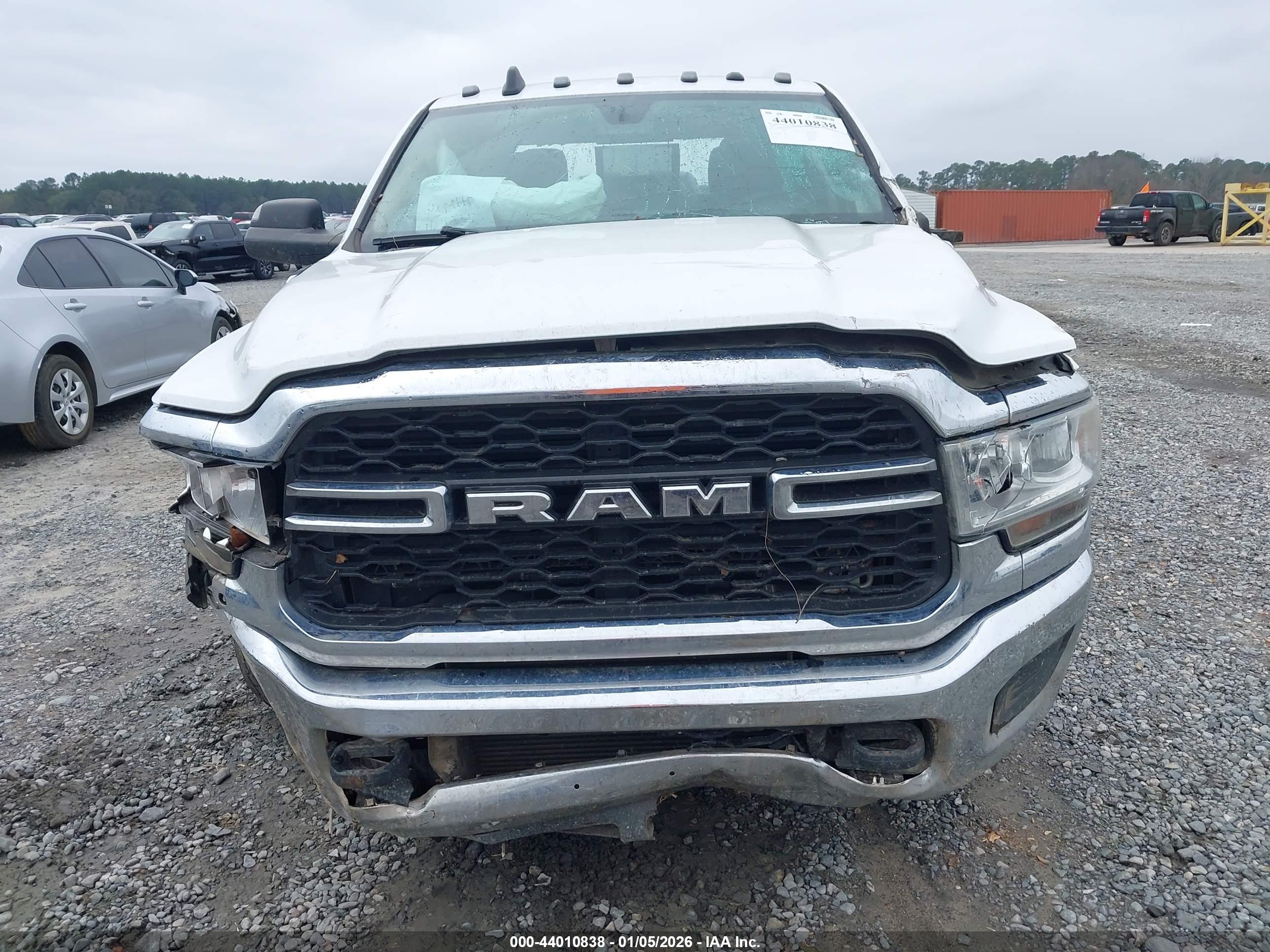 RAM 2500 image 6