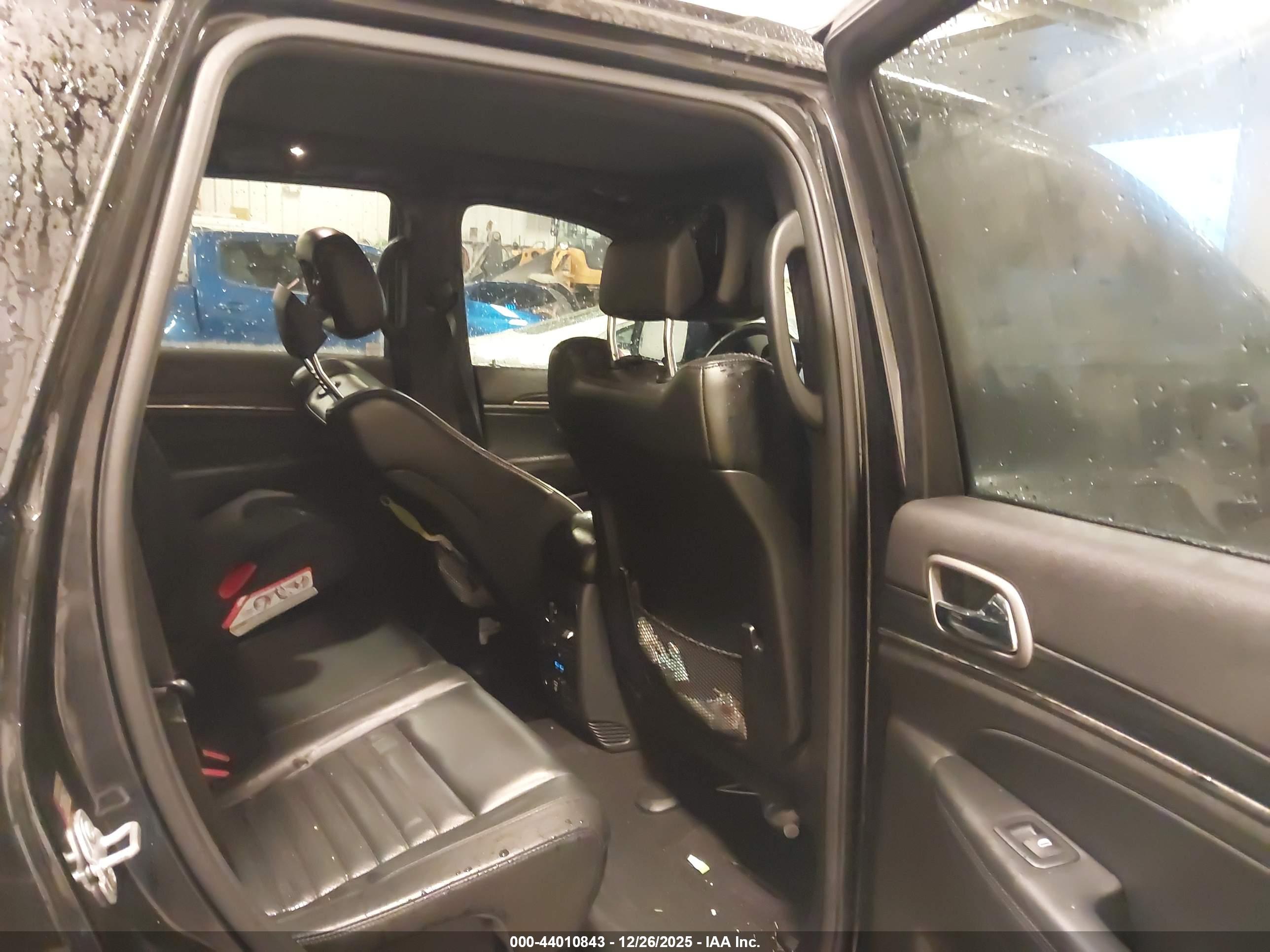 JEEP GRAND image 8