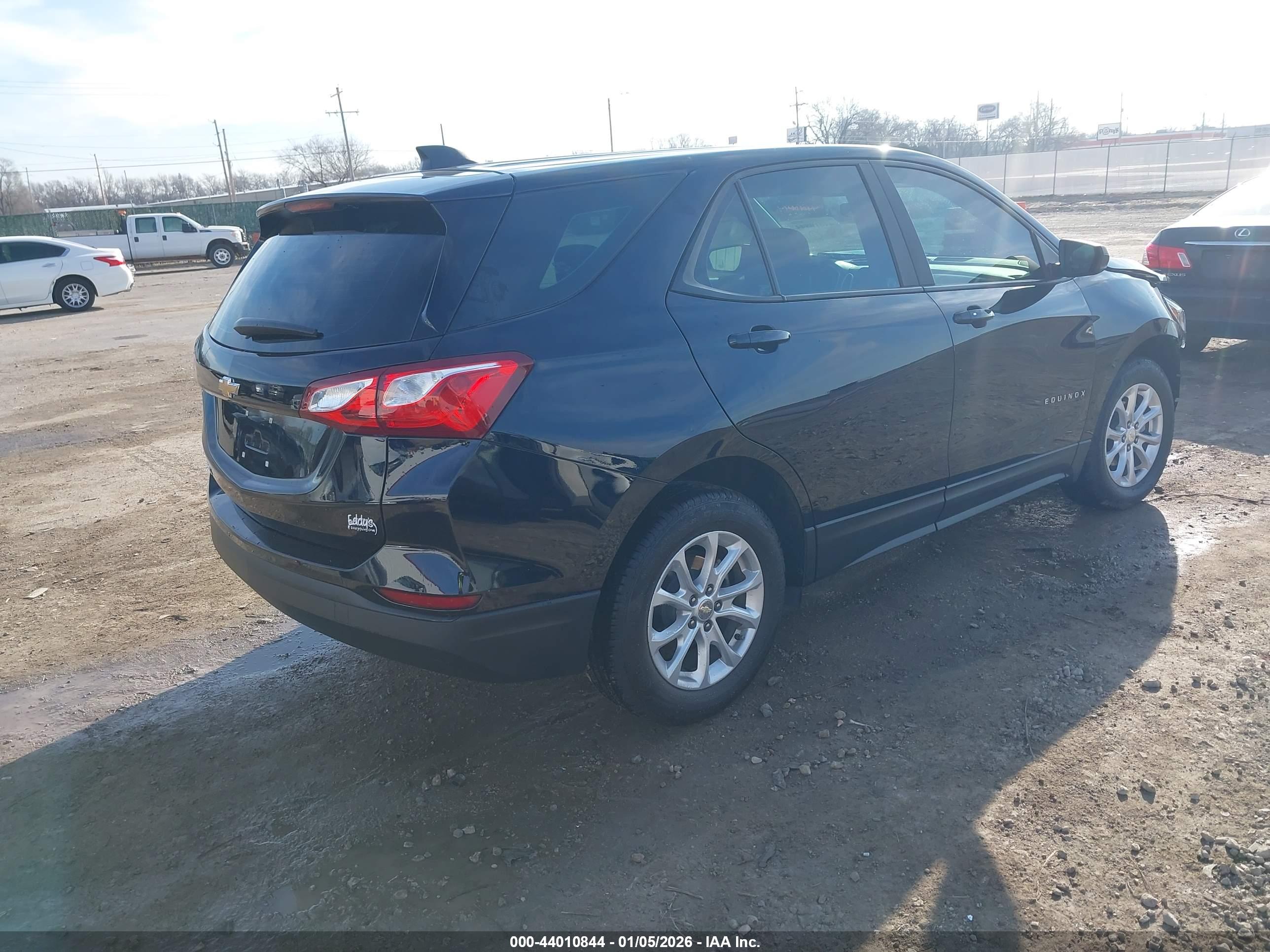 CHEVROLET EQUINOX image 4