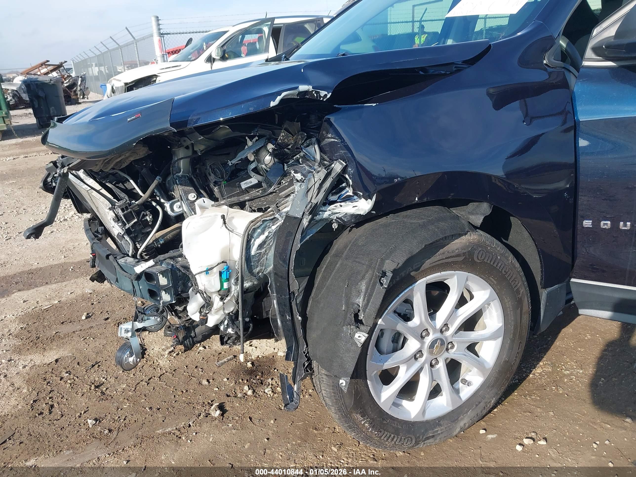 CHEVROLET EQUINOX image 6
