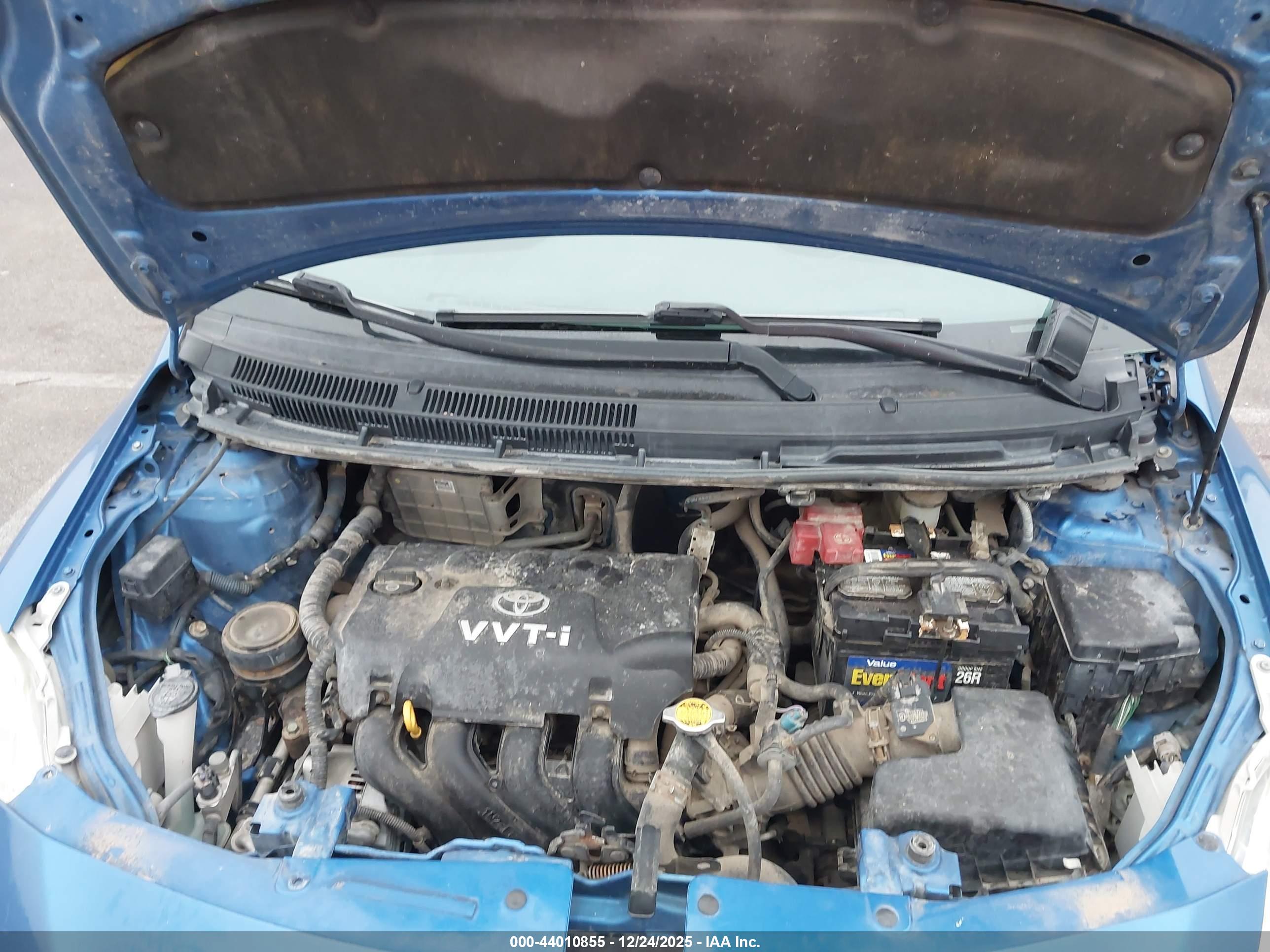 TOYOTA YARIS image 10