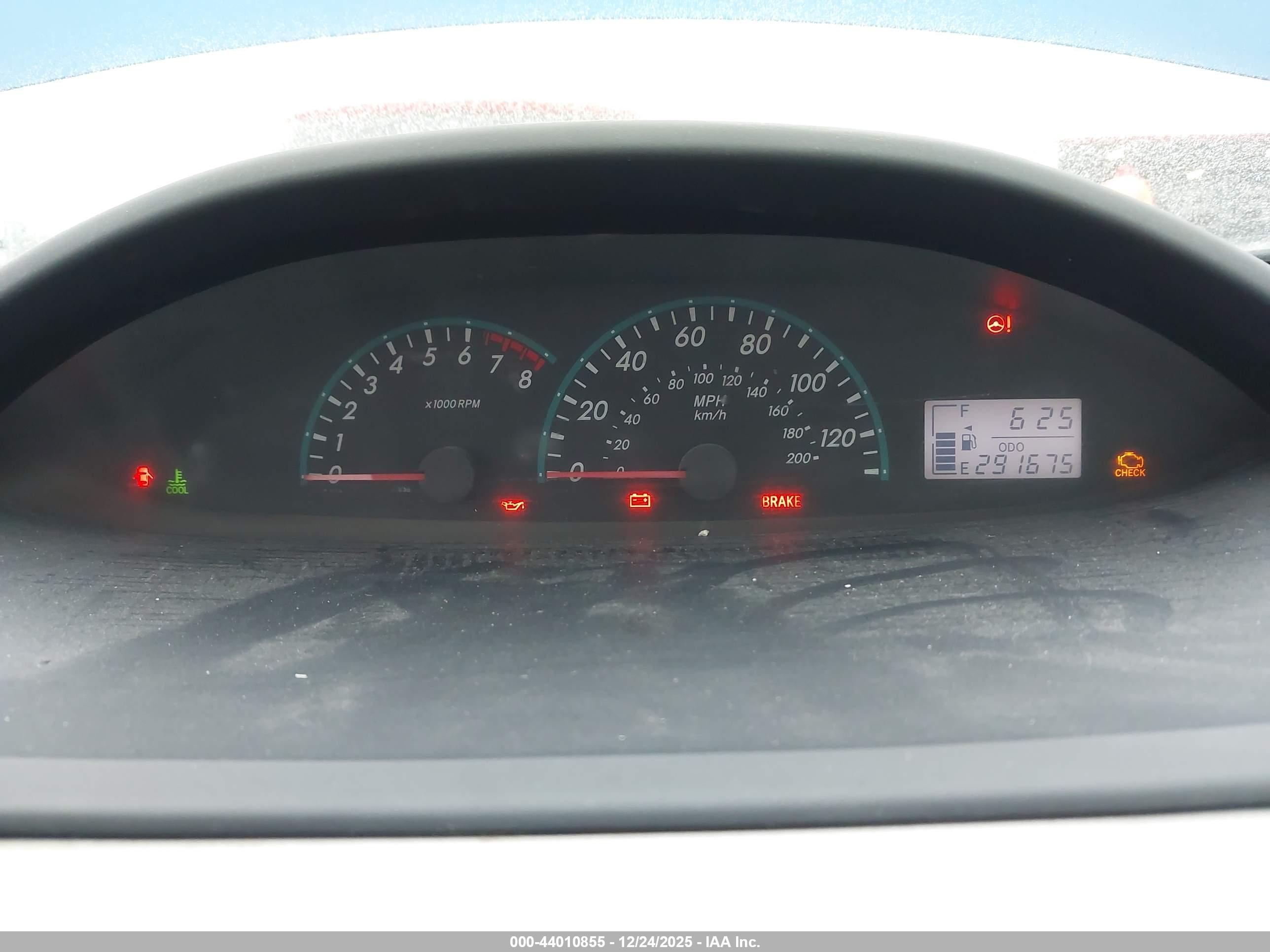 TOYOTA YARIS image 7