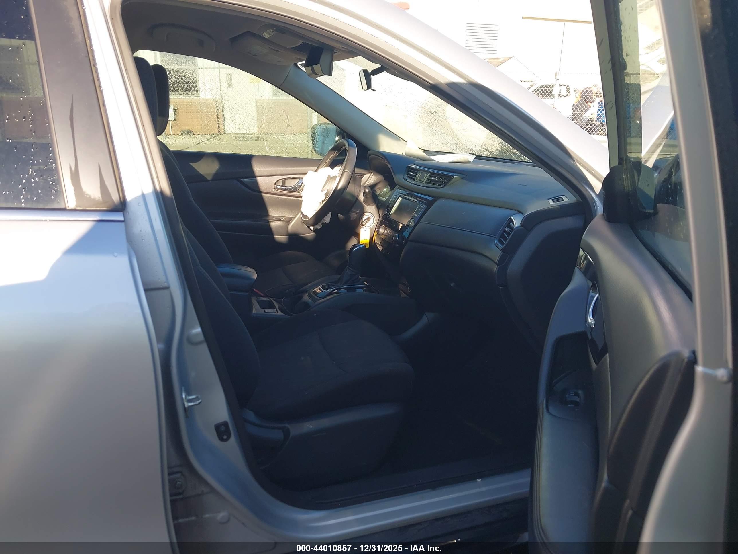 NISSAN ROGUE image 5