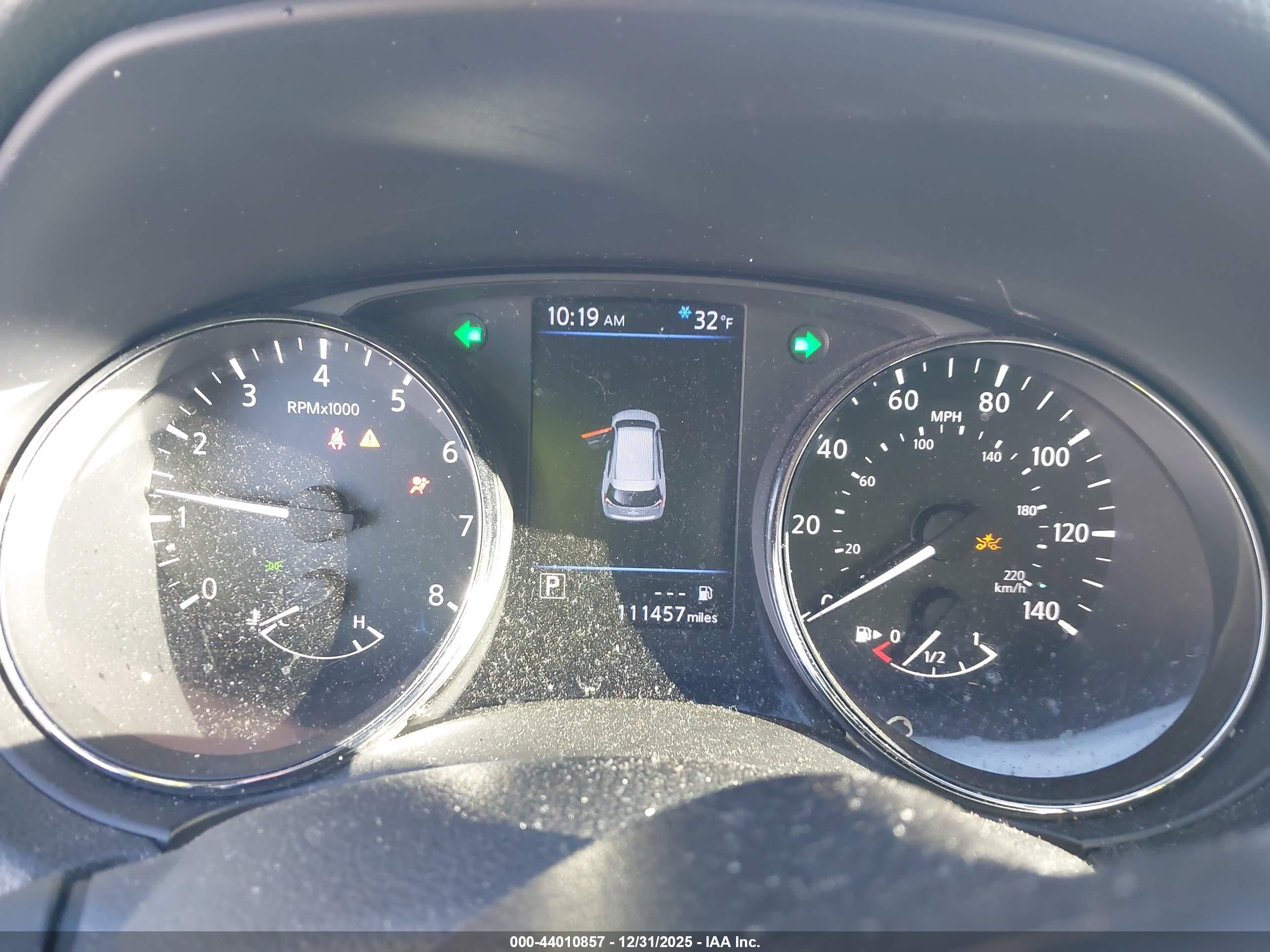 NISSAN ROGUE image 7