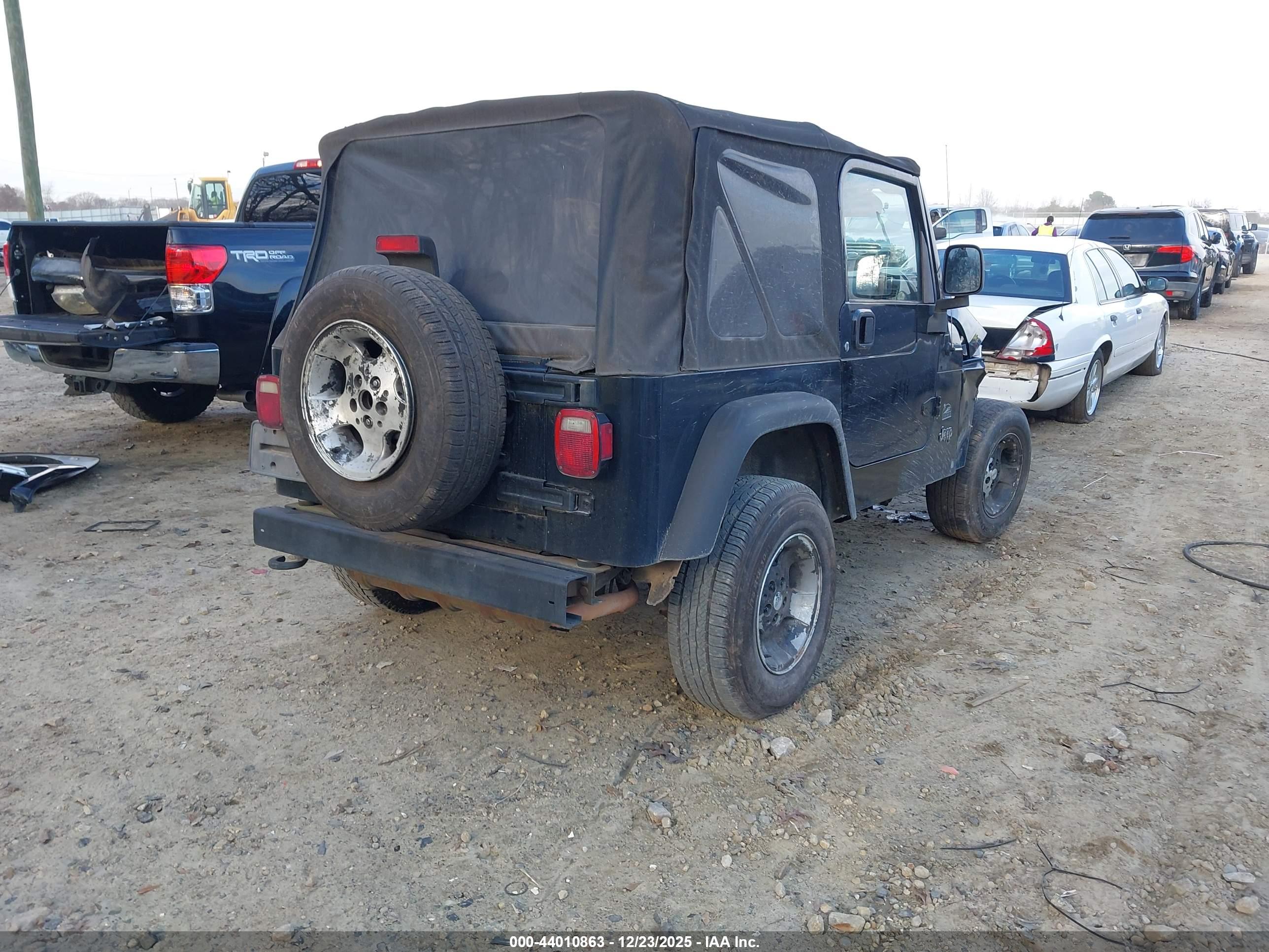 JEEP WRANGLER image 4