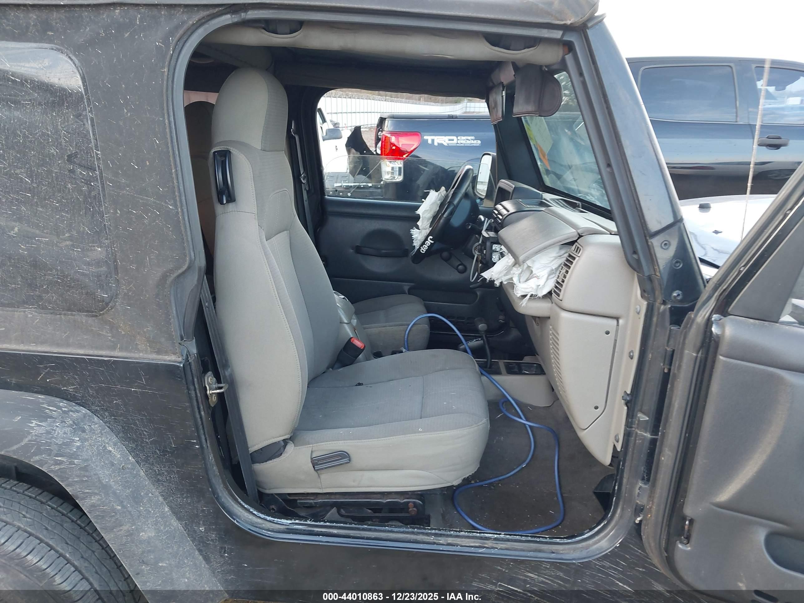 JEEP WRANGLER image 5