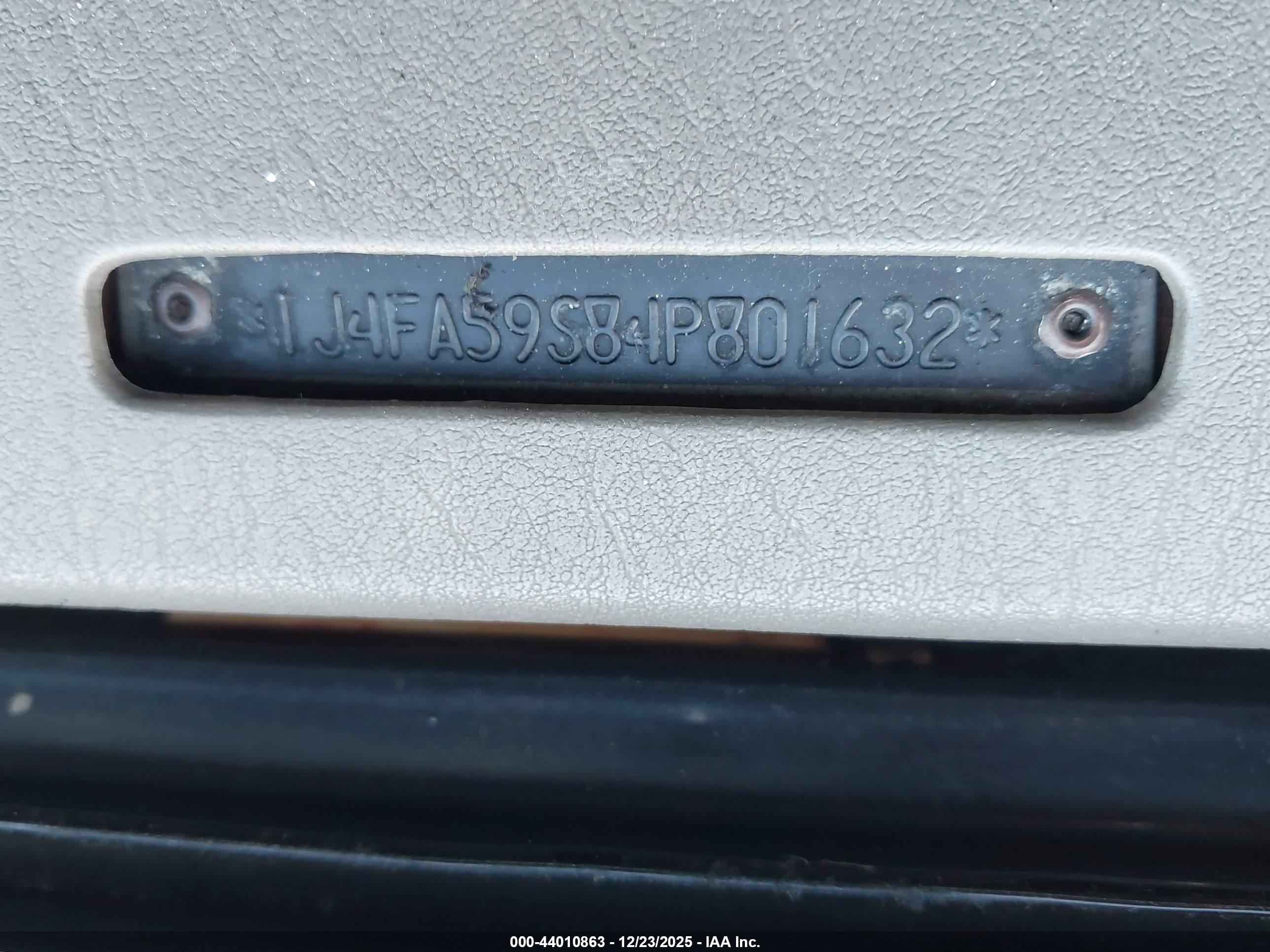 JEEP WRANGLER image 9
