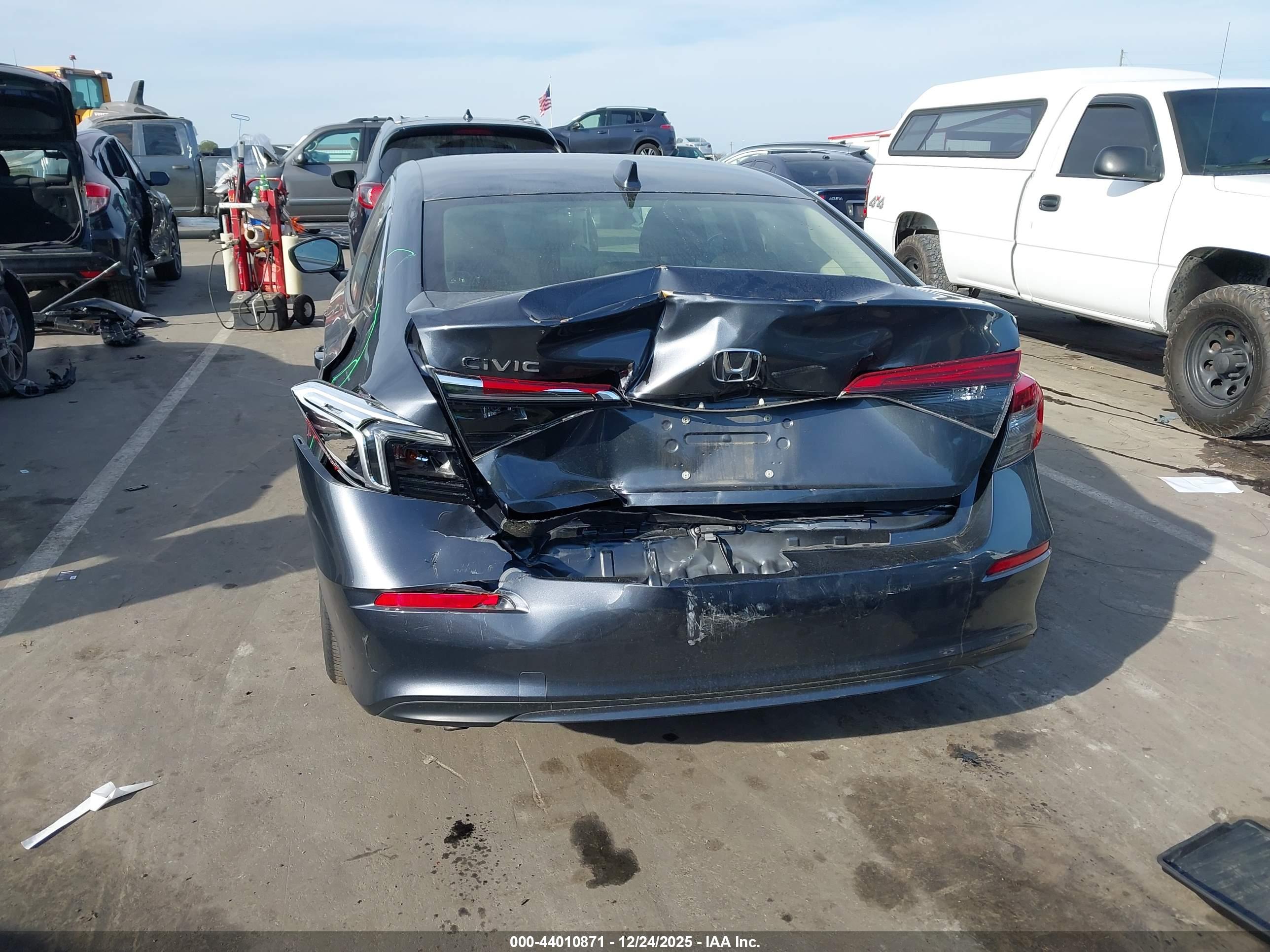 HONDA CIVIC image 6