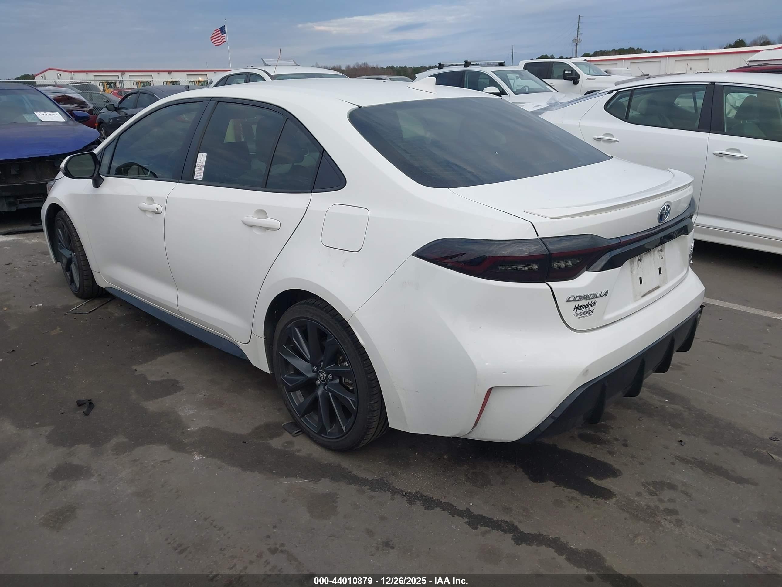TOYOTA COROLLA image 3