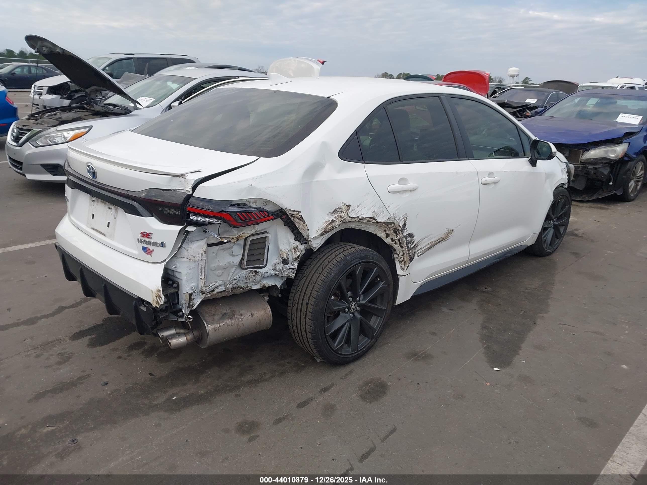 TOYOTA COROLLA image 4