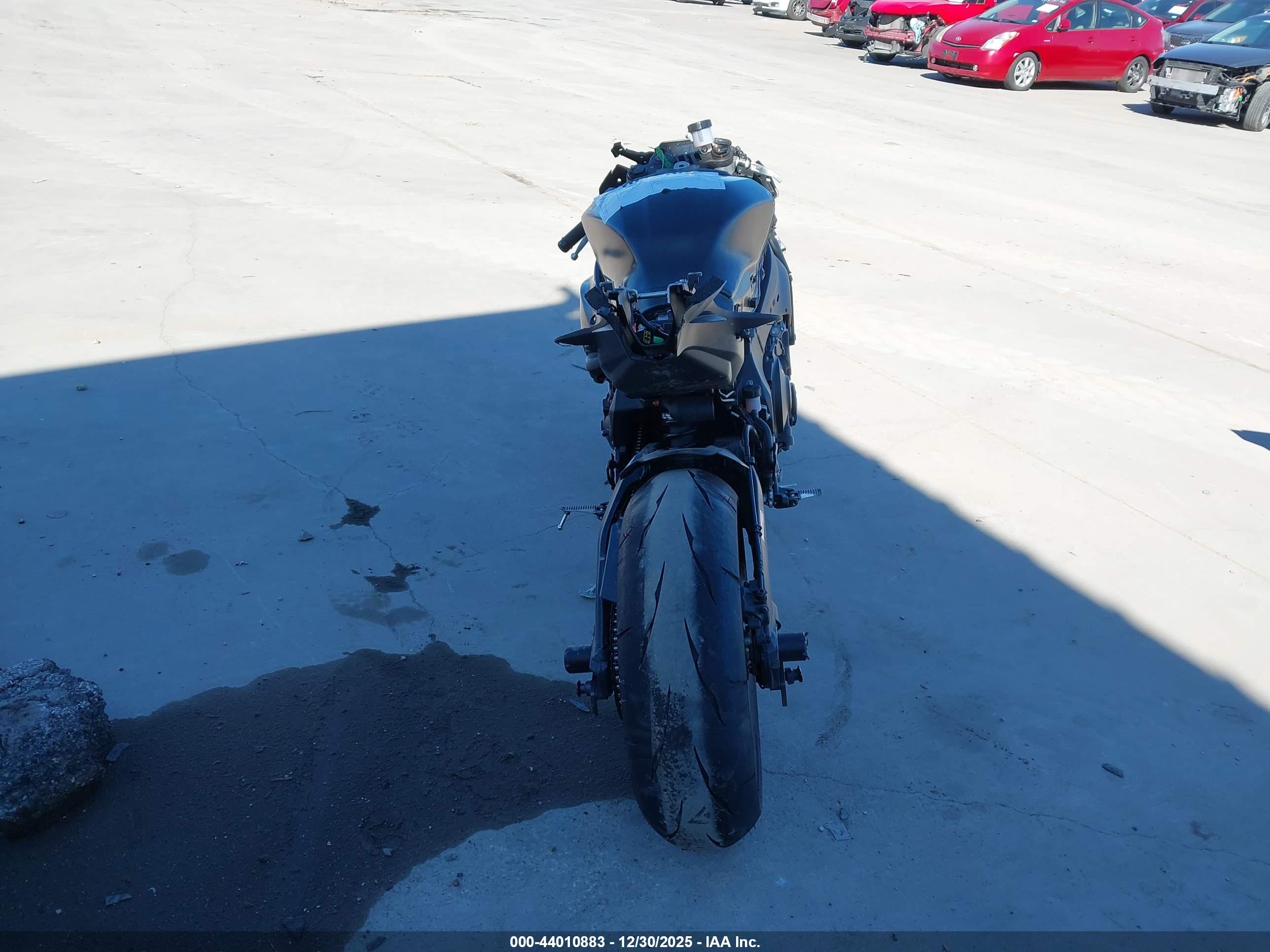YAMAHA YZF1000 image 6