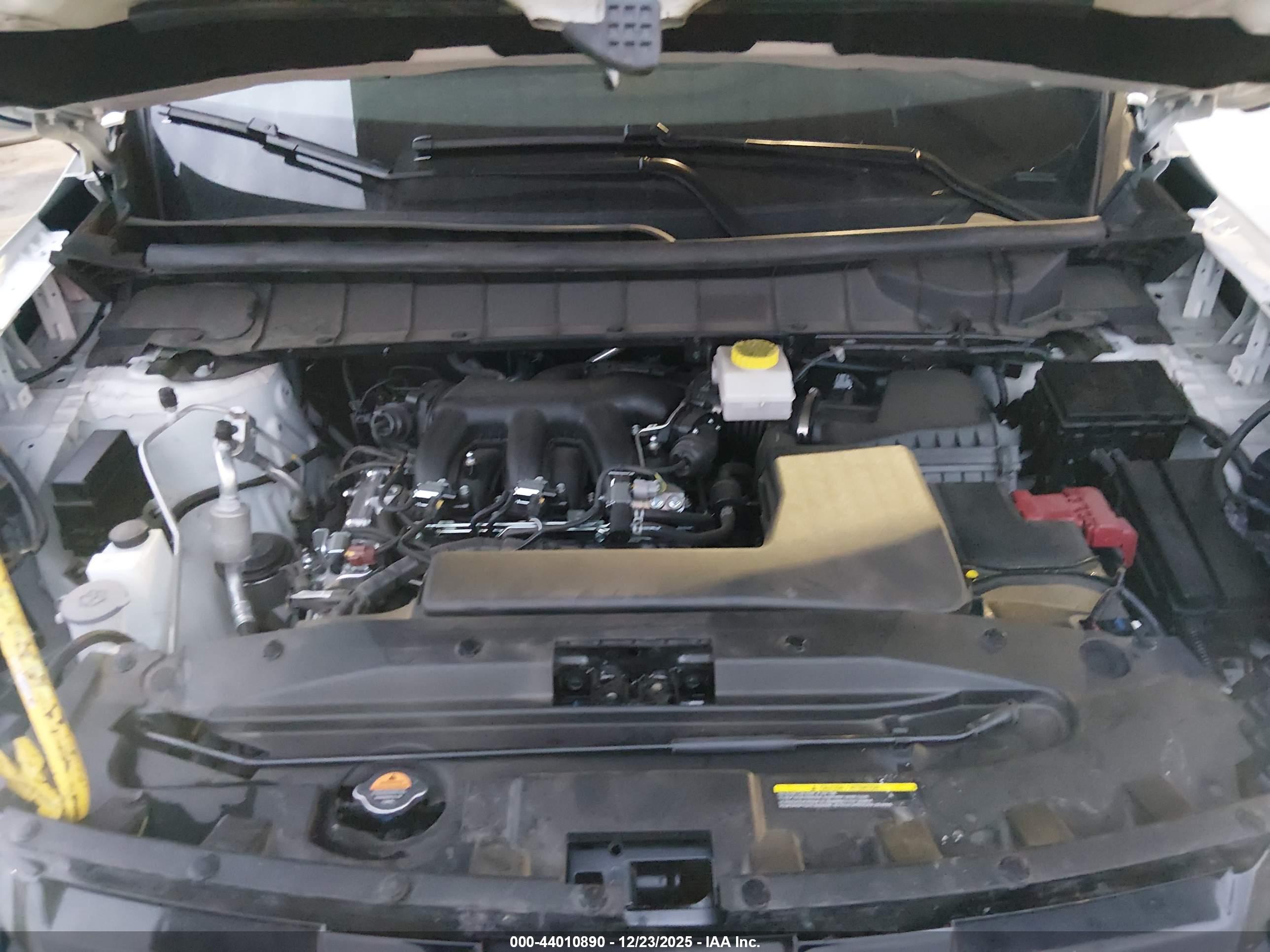 NISSAN PATHFINDER image 10