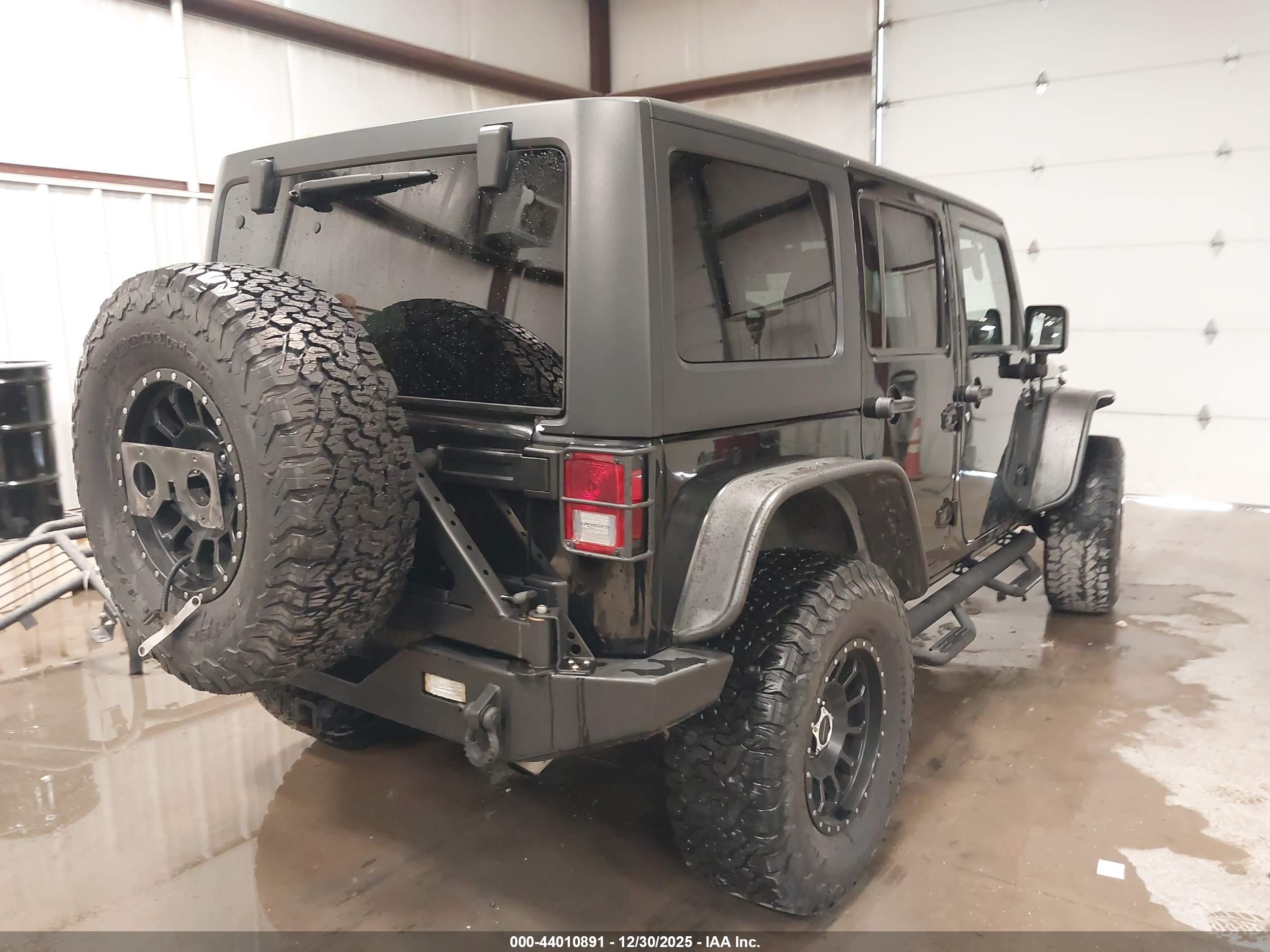 JEEP WRANGLER image 4