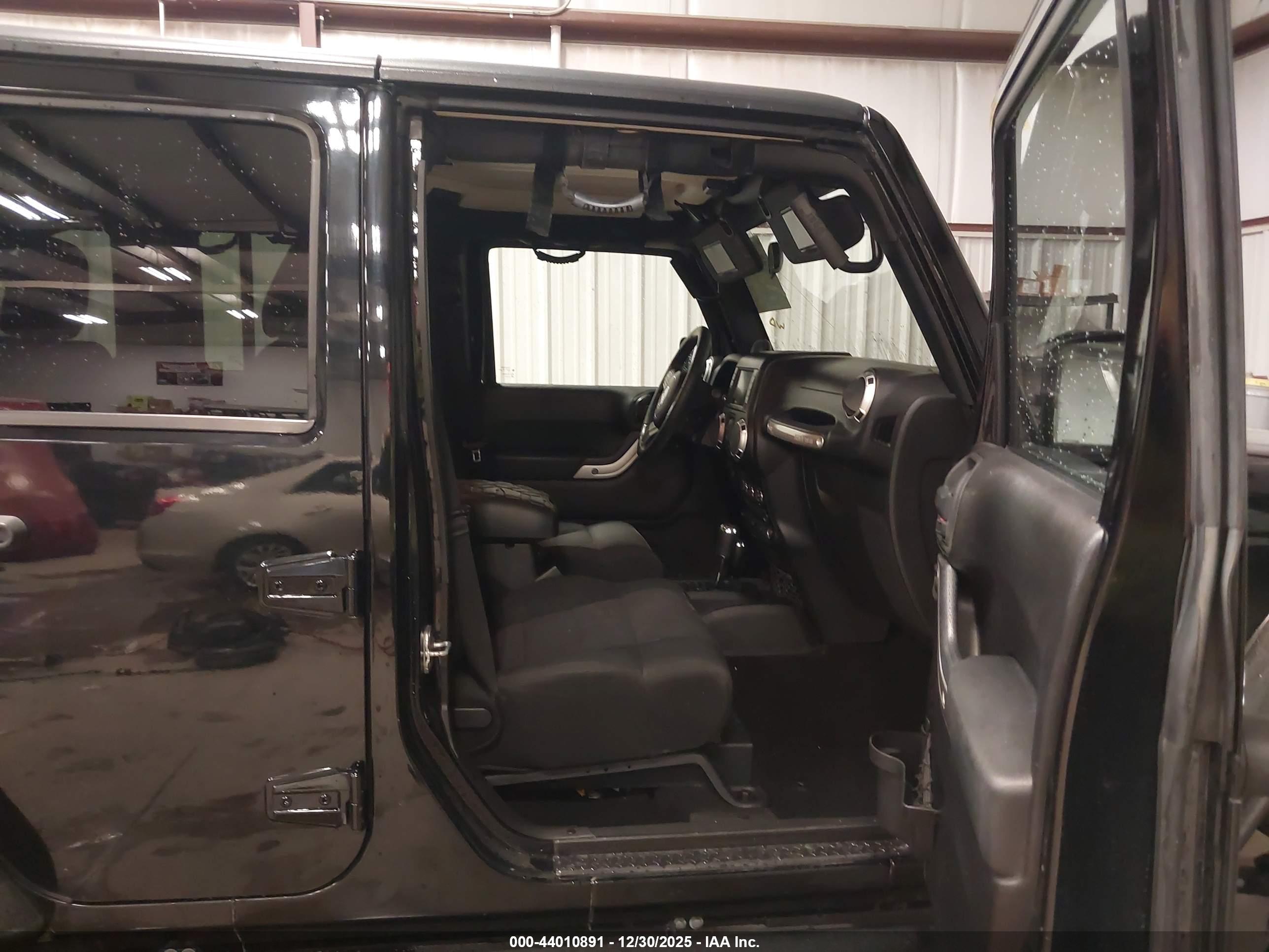JEEP WRANGLER image 5