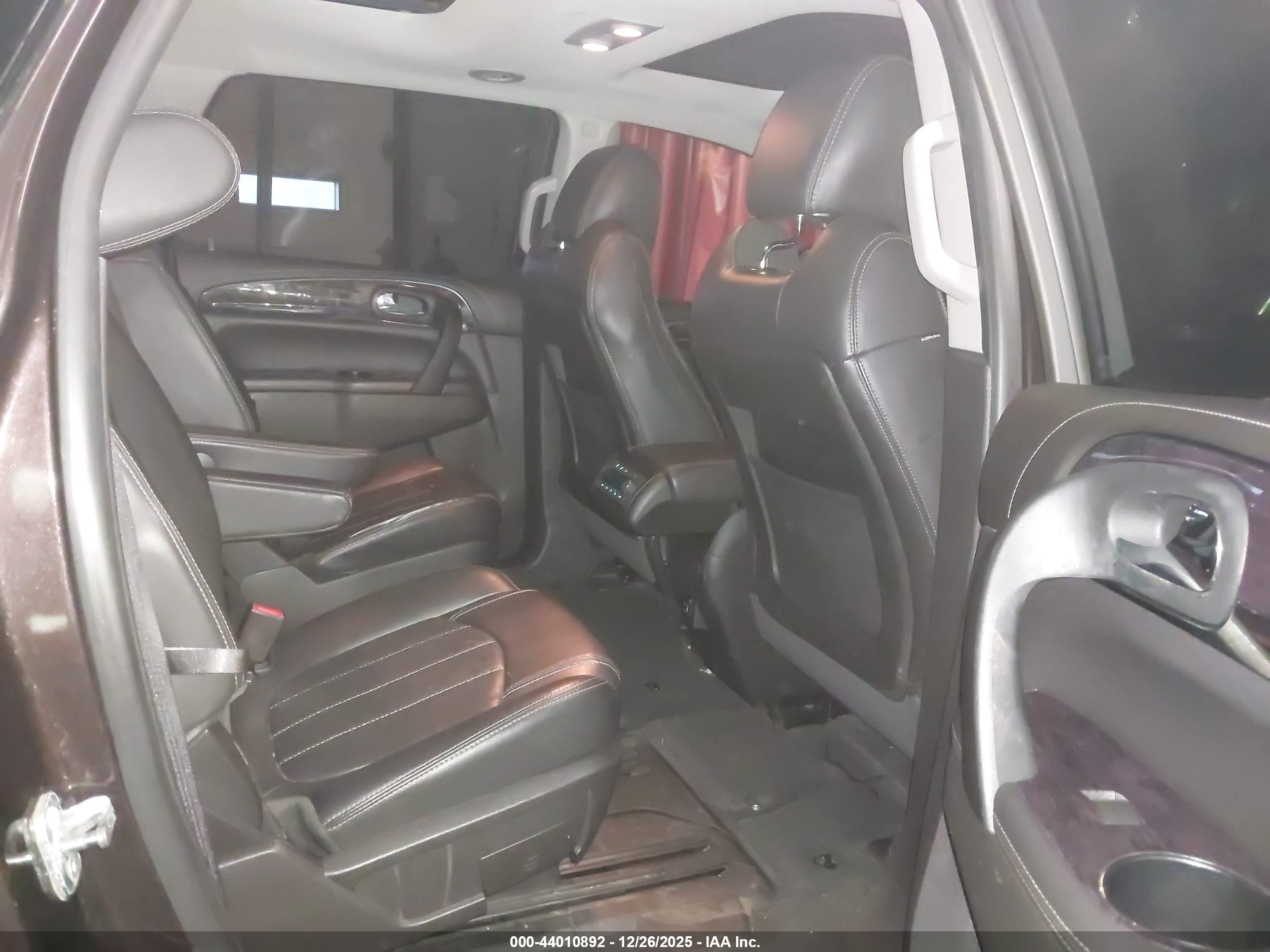 BUICK ENCLAVE image 8