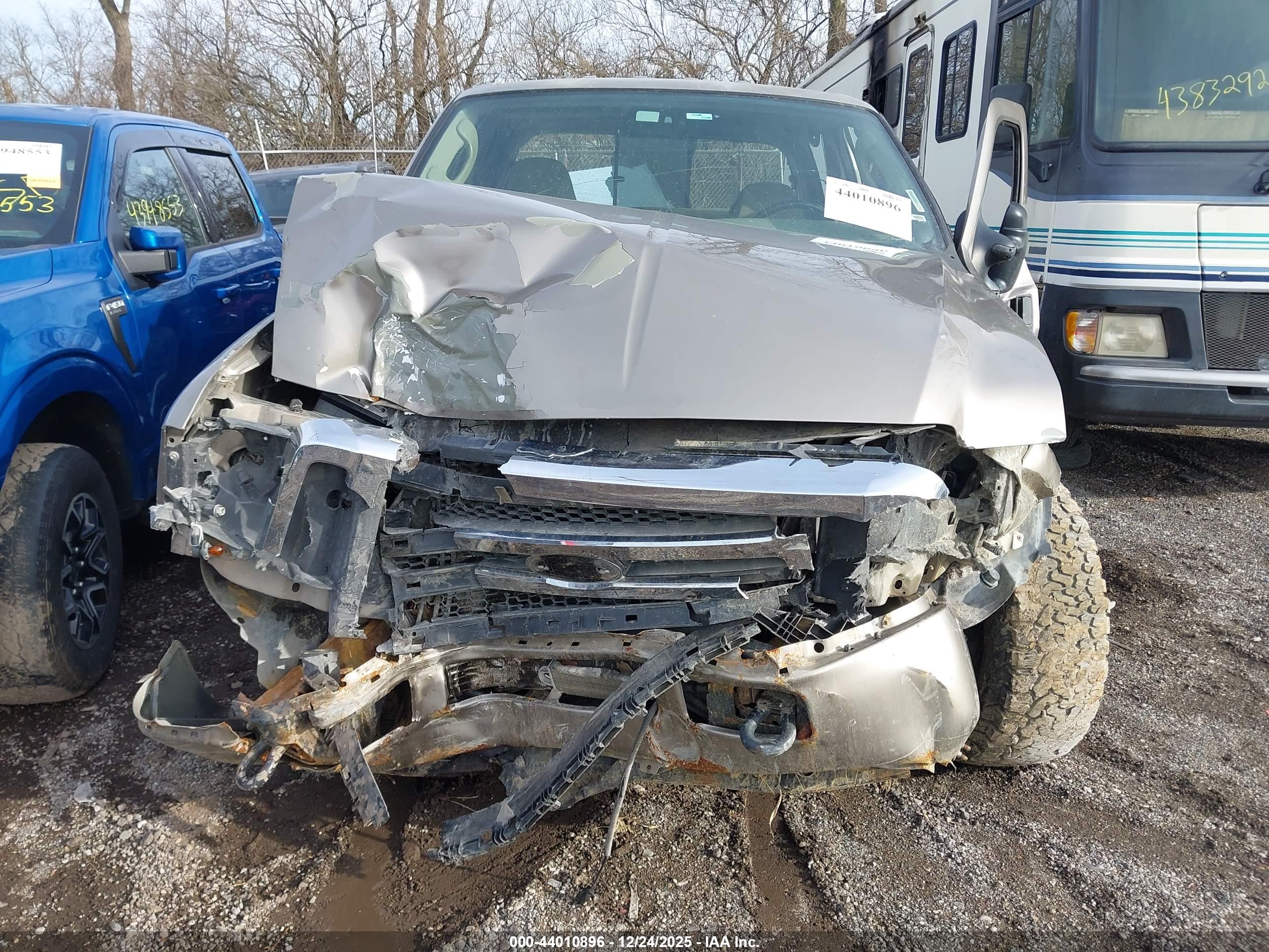 FORD F-250 image 6