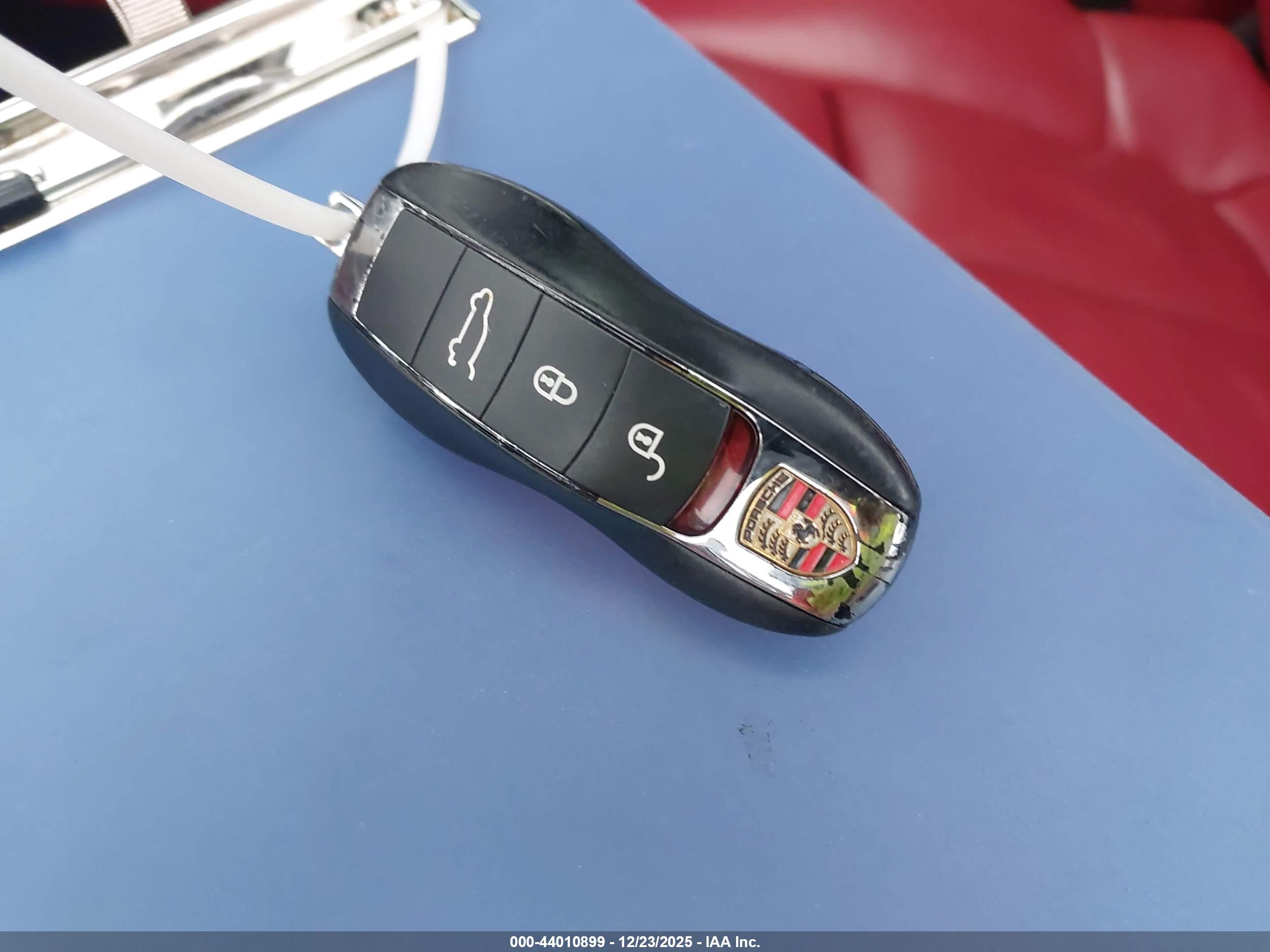PORSCHE CAYENNE image 11