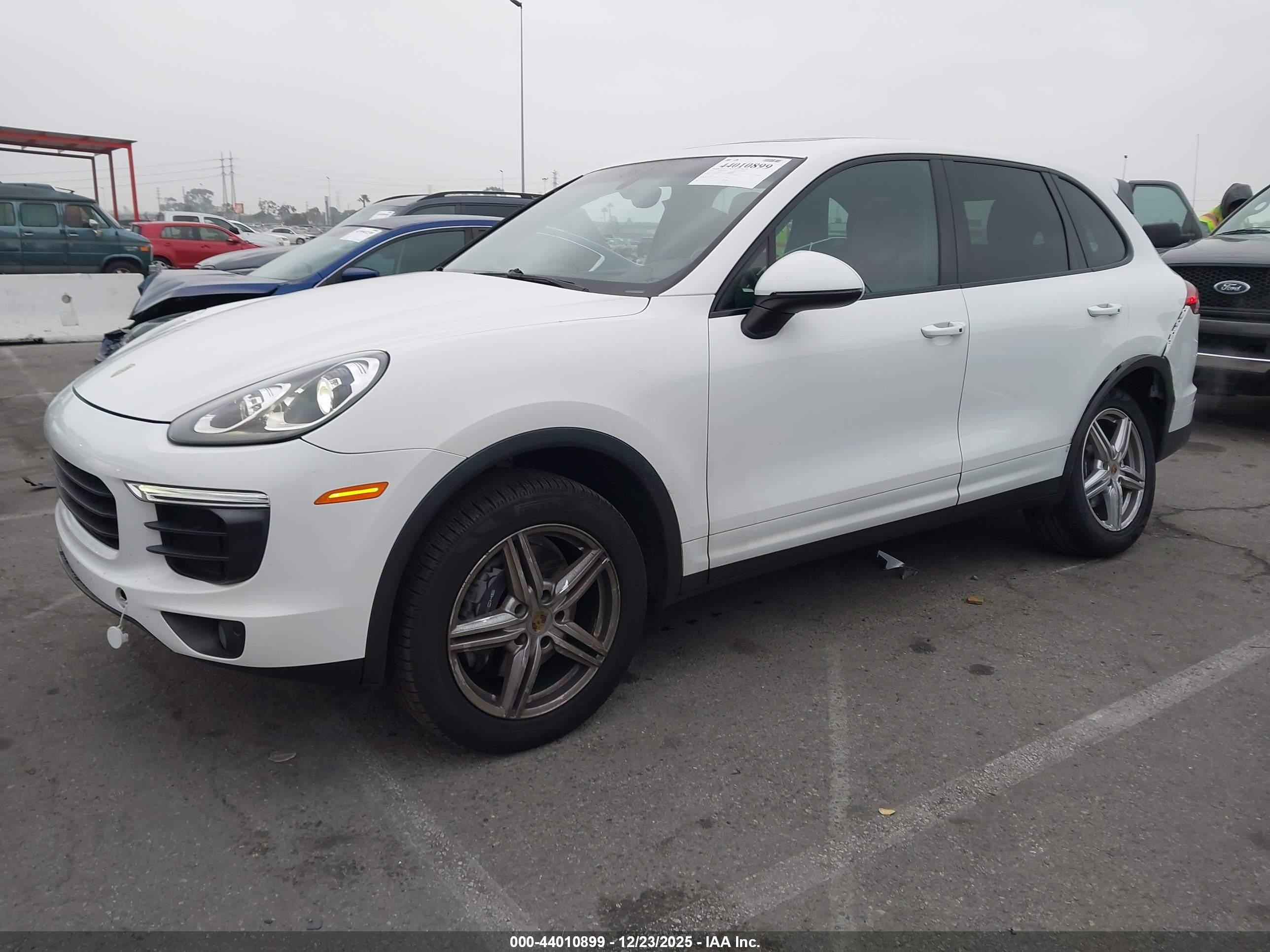 PORSCHE CAYENNE image 2