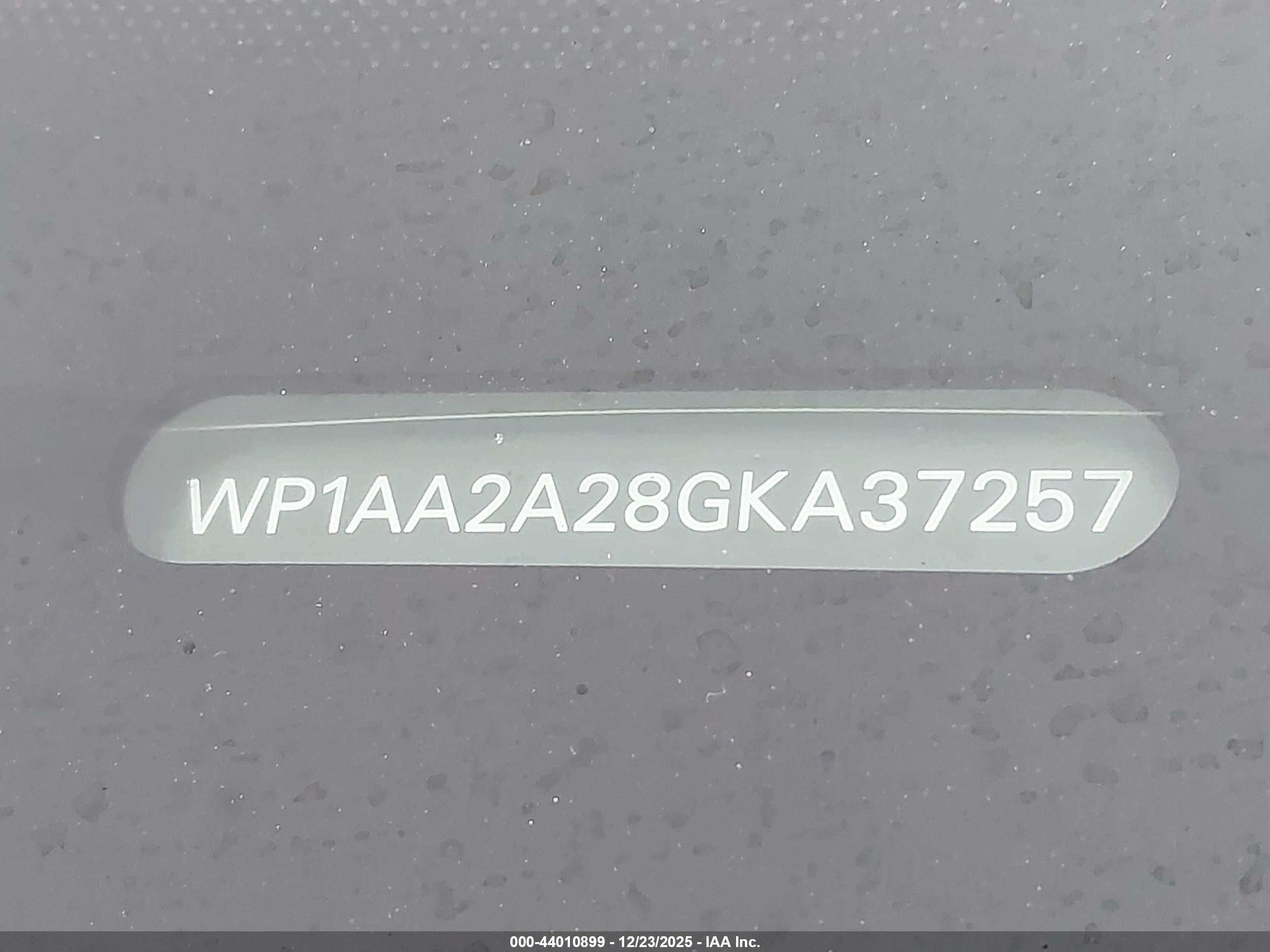 PORSCHE CAYENNE image 9