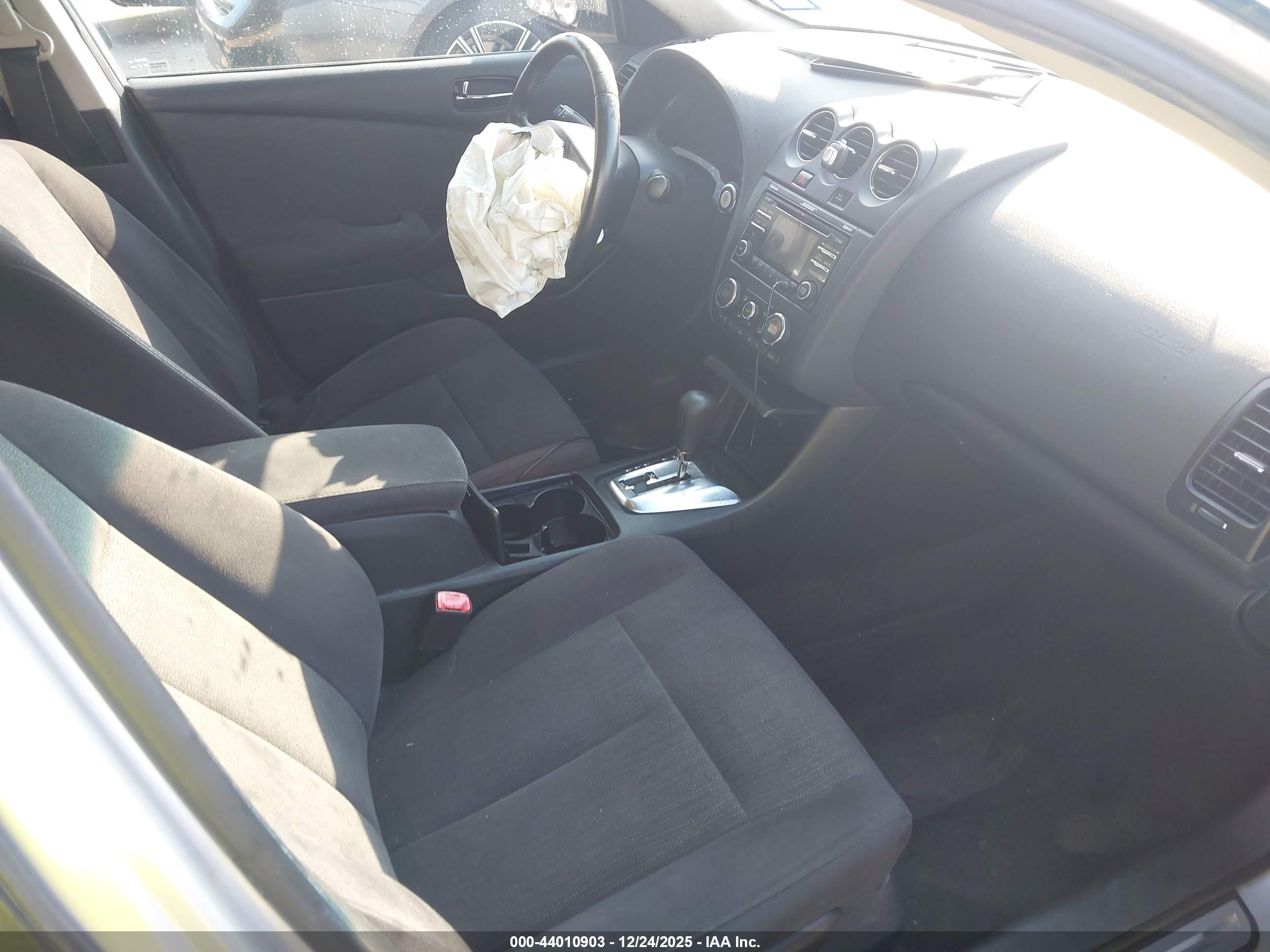 NISSAN ALTIMA image 5
