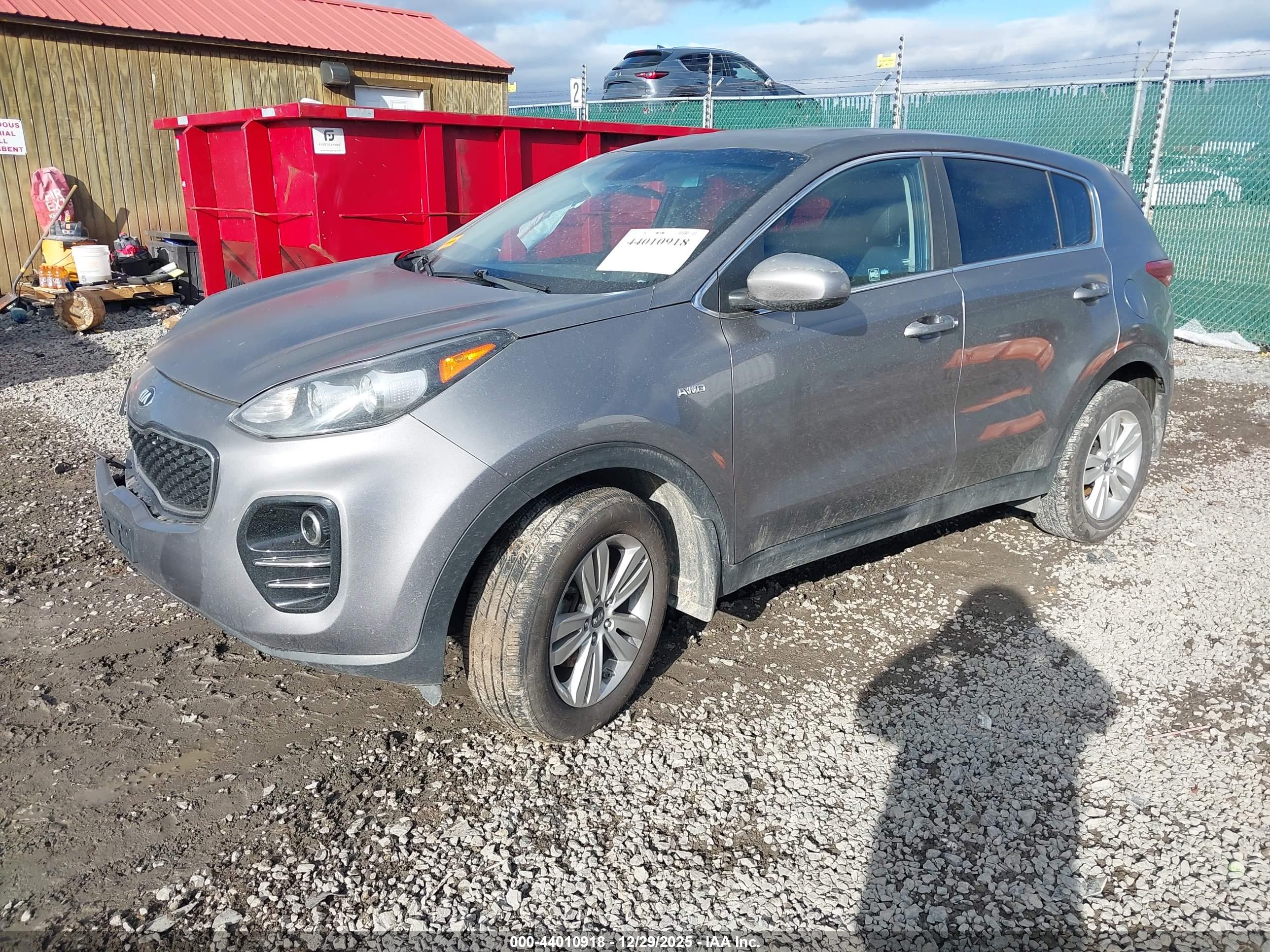 KIA SPORTAGE image 2